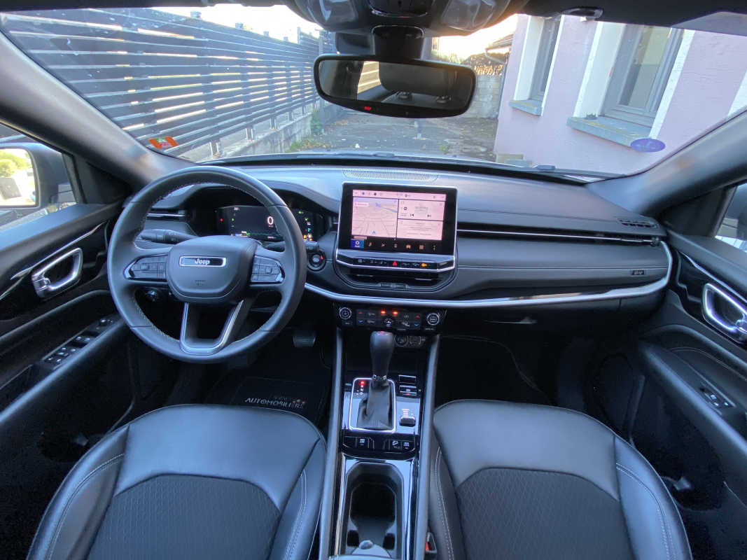 Jeep Compass — 24