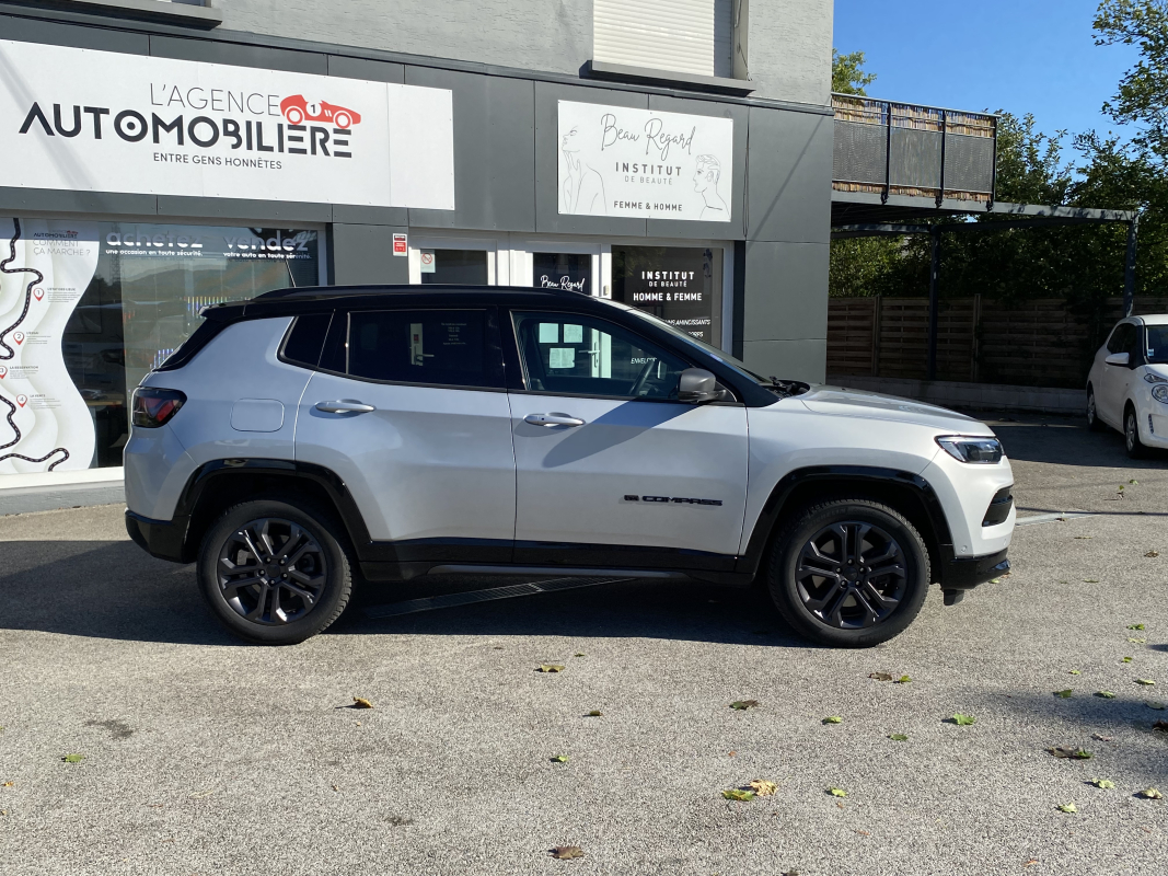 Jeep Compass — 14