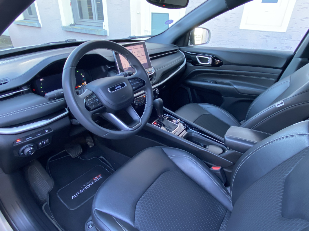 Jeep Compass — 20