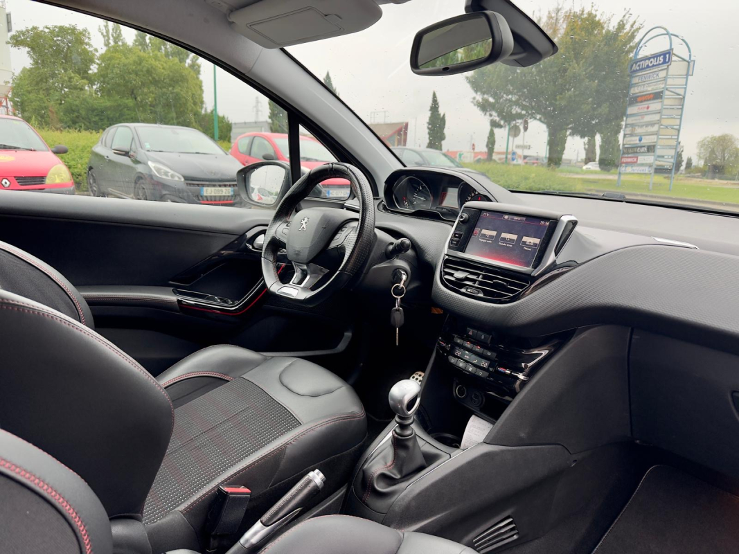 Peugeot 208 — 22