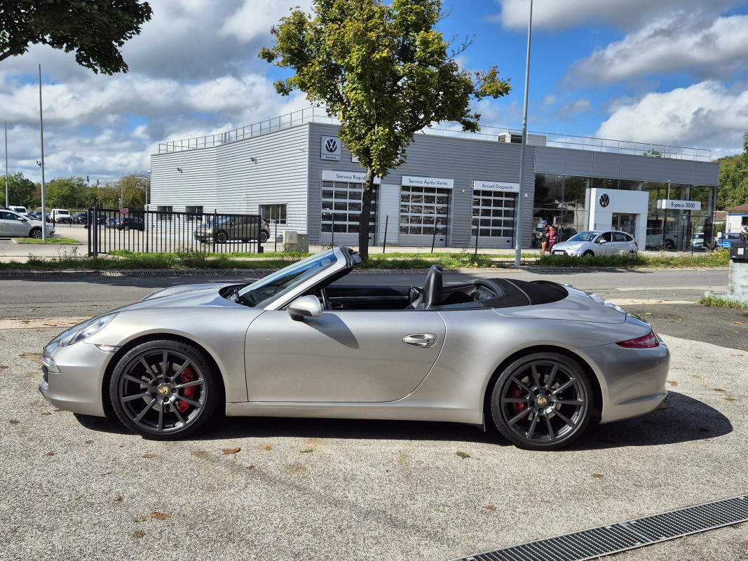 Porsche 911 — 12