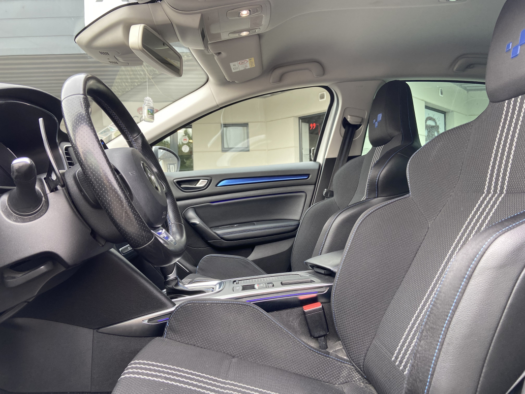 Renault Megane — 28