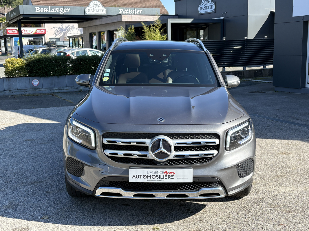 Mercedes GLB — 4