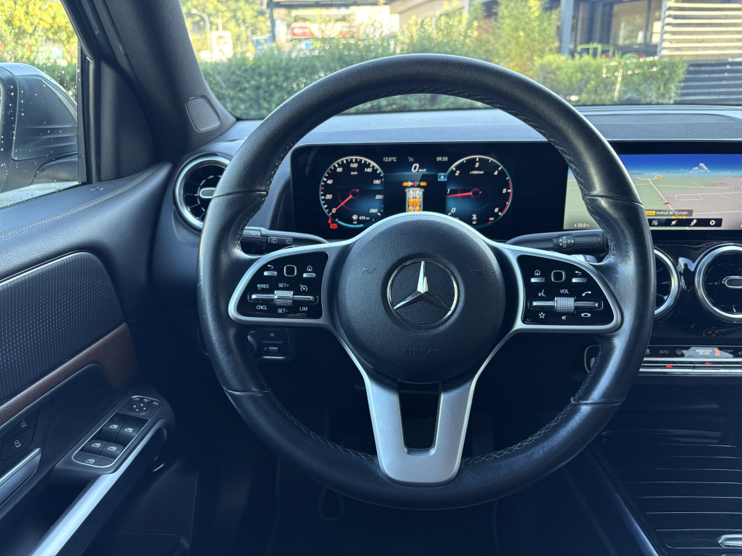 Mercedes GLB — 56
