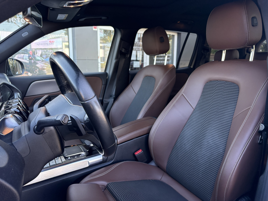Mercedes GLB — 18
