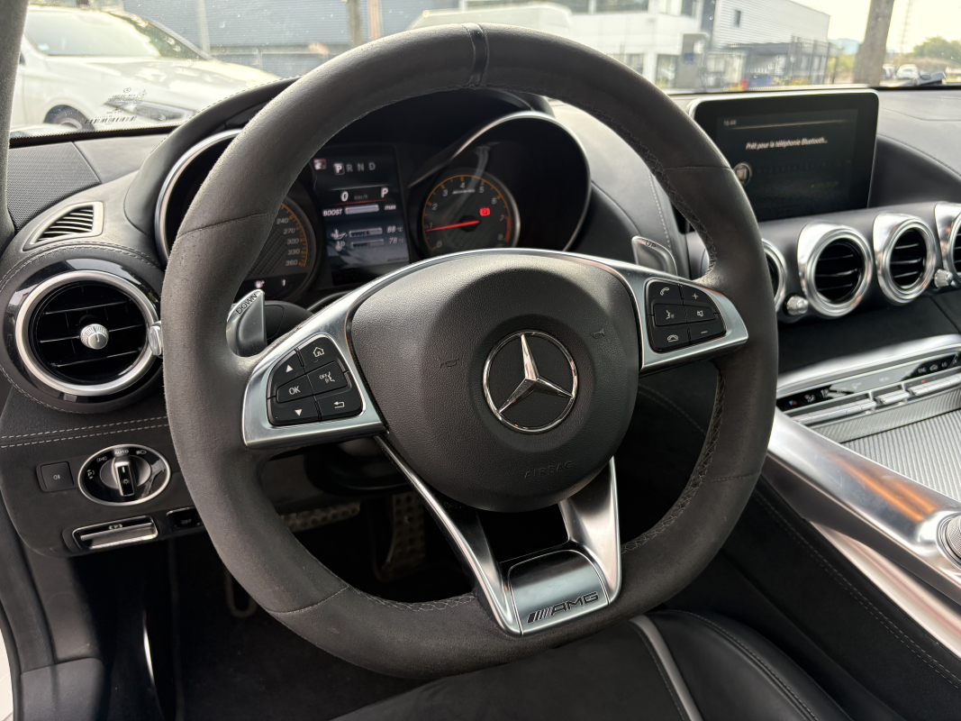 Mercedes AMG-GT — 36