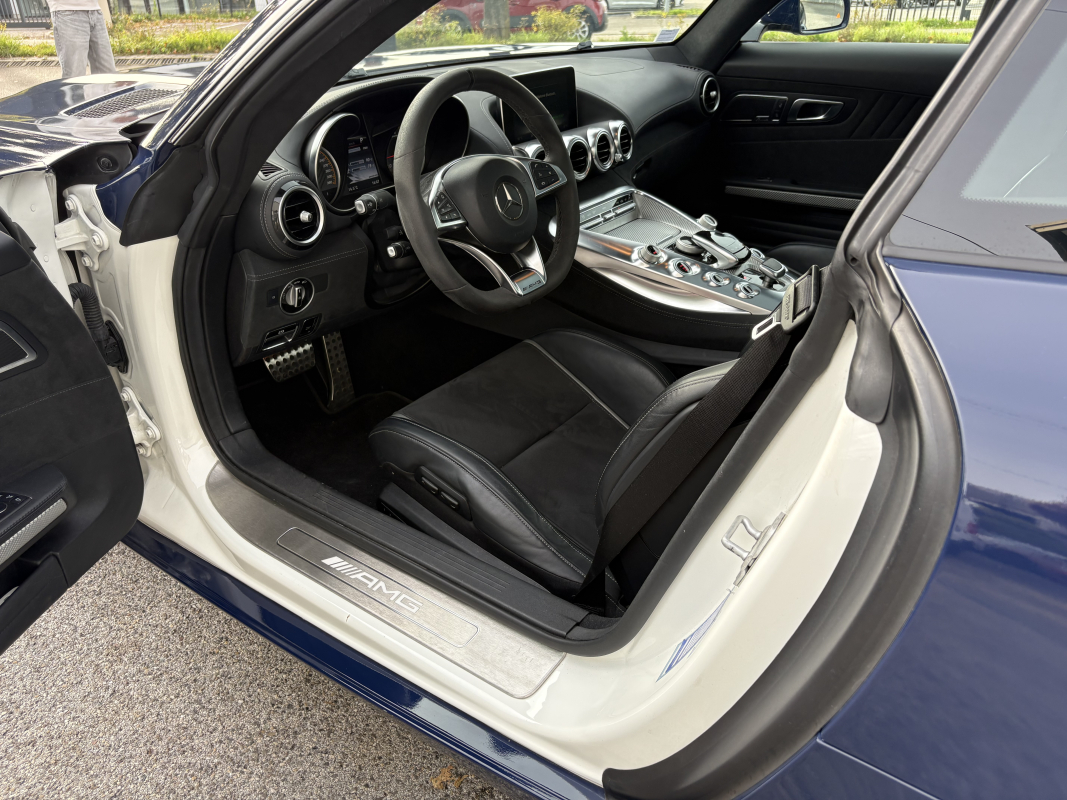 Mercedes AMG-GT — 74