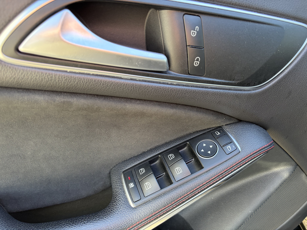 Mercedes Classe CLA — 27