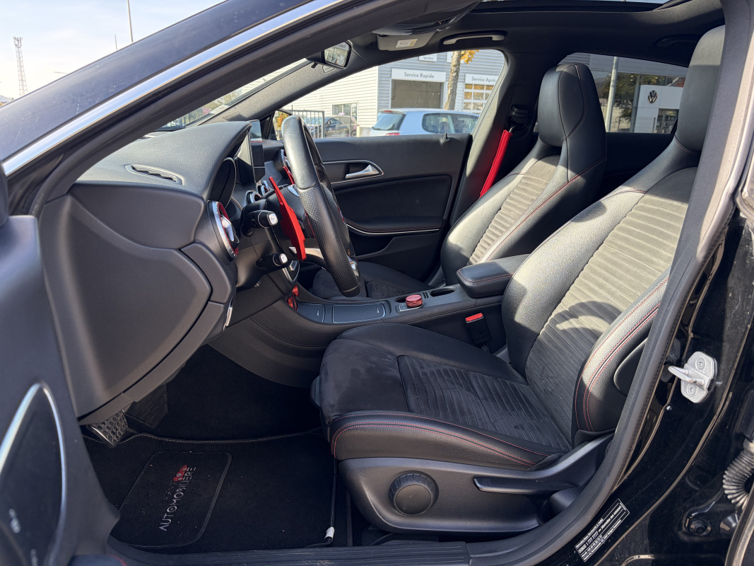 Mercedes Classe CLA — 10