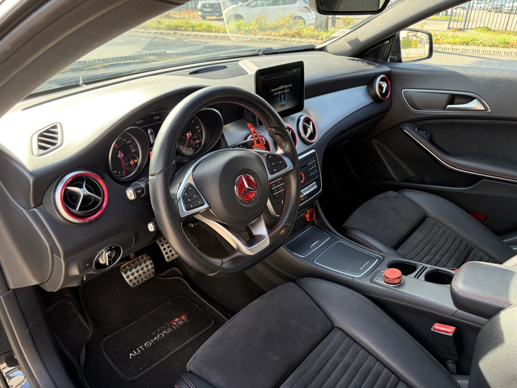 Mercedes Classe CLA — 11