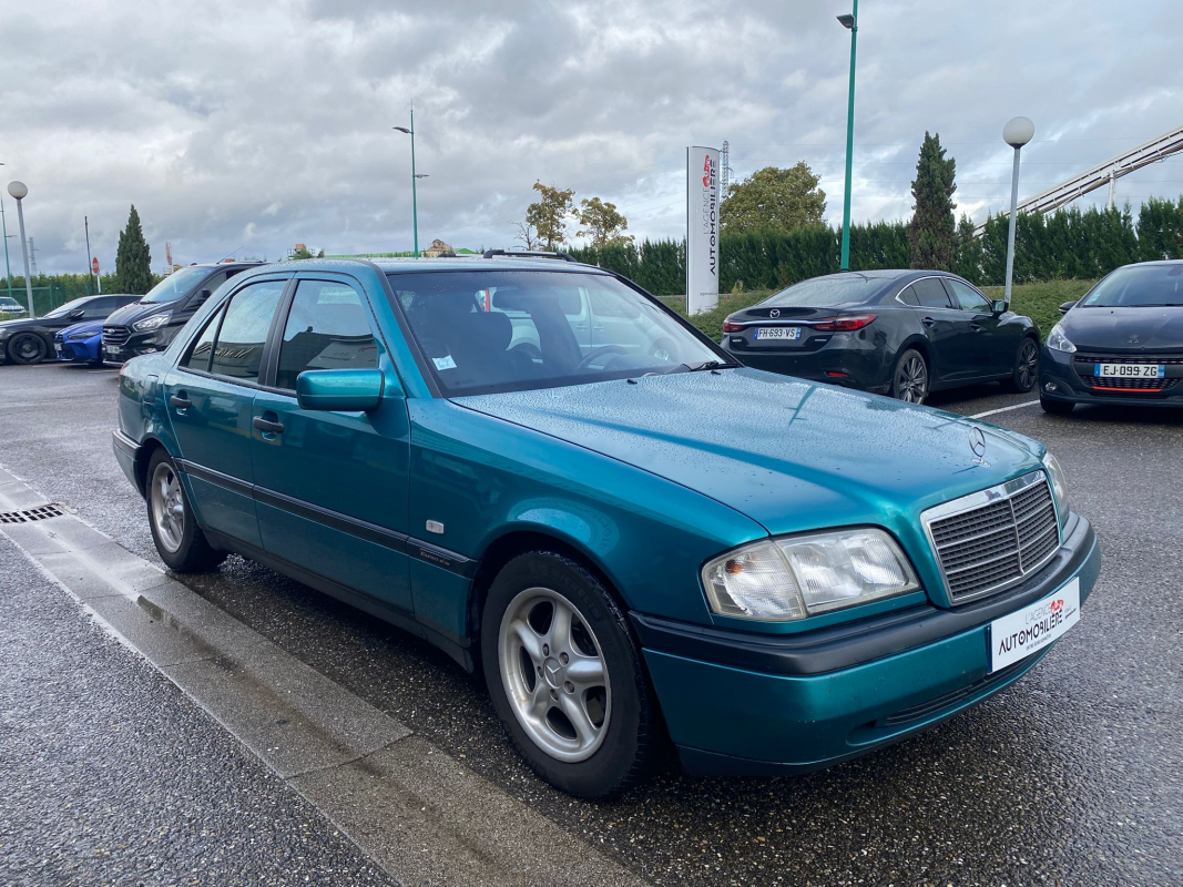 Mercedes 250 — 14