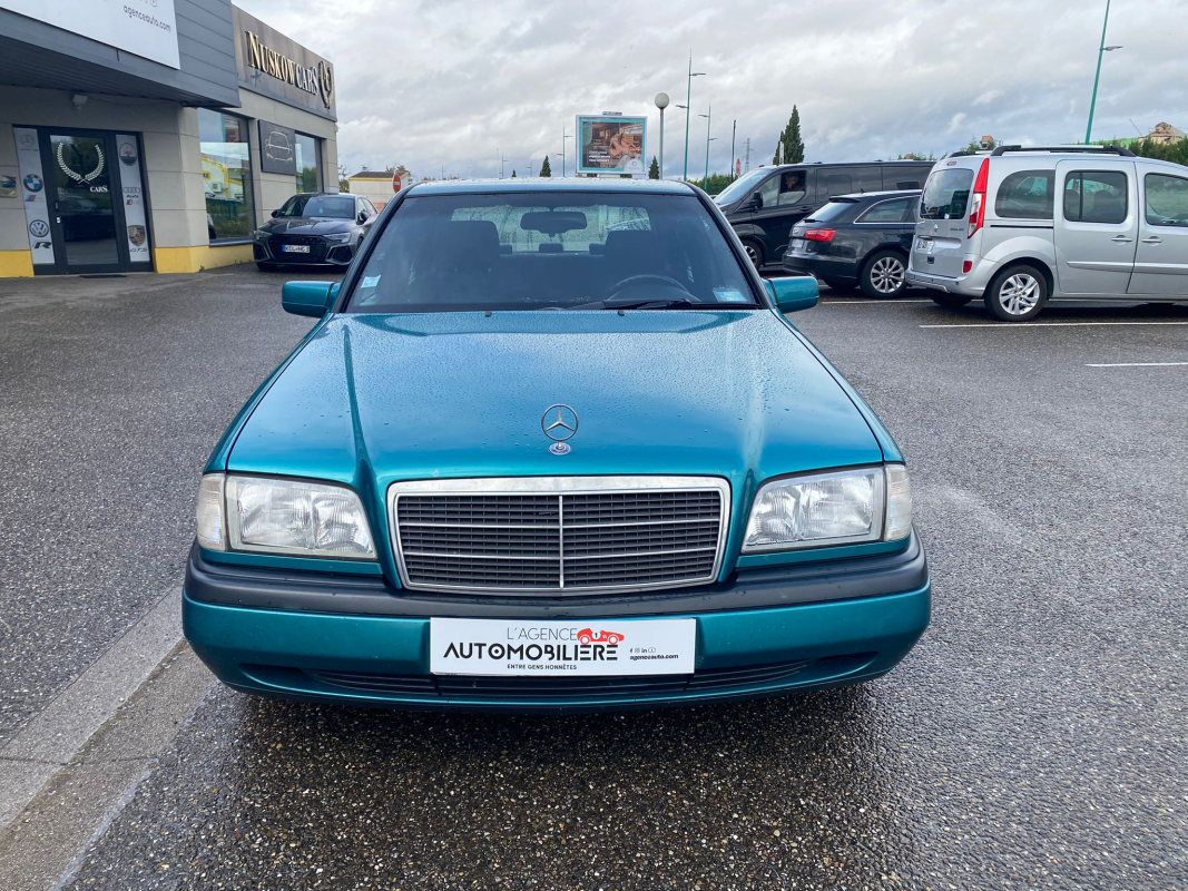 Mercedes 250 — 16