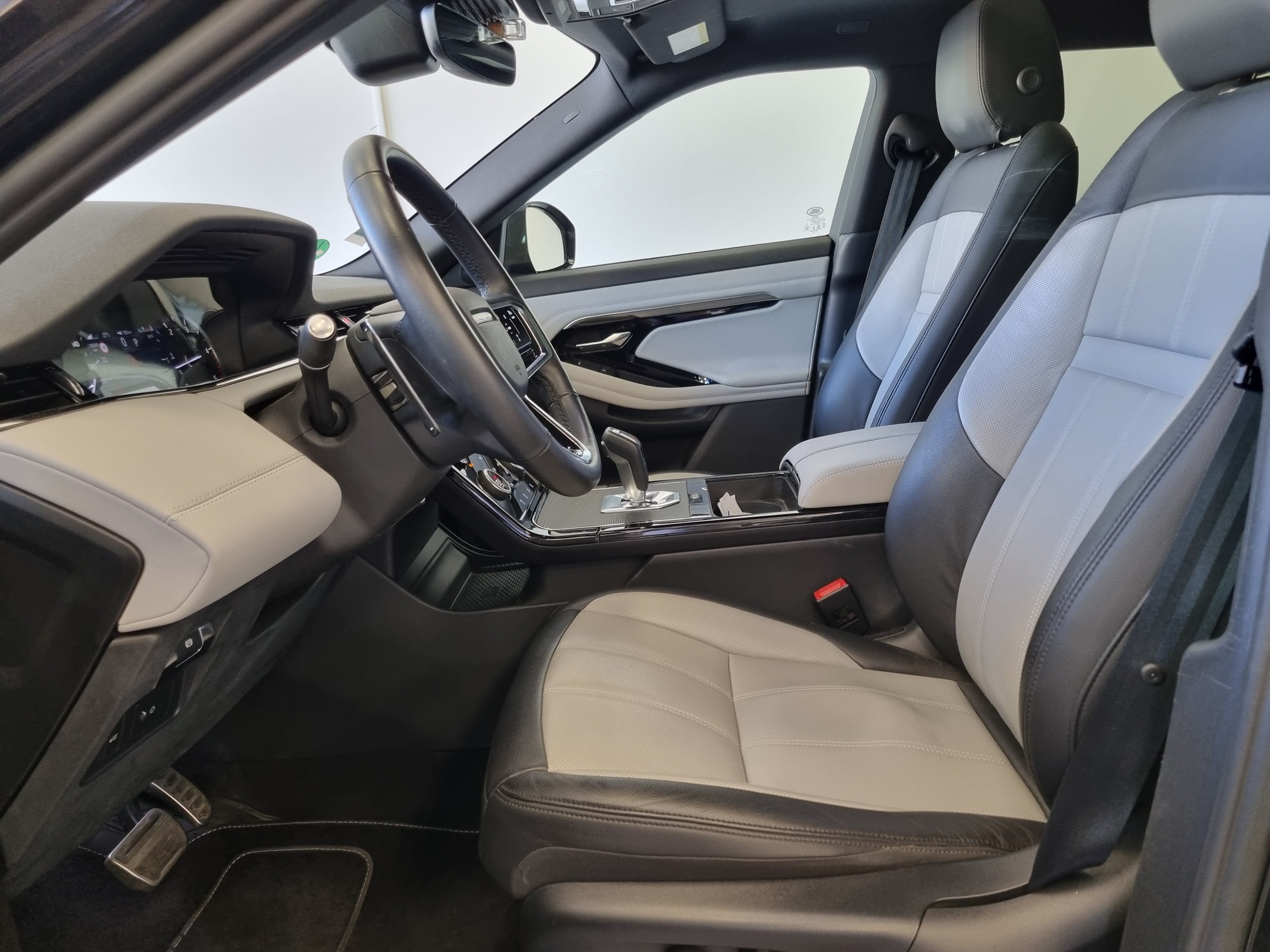 Land Rover EVOQUE — 11