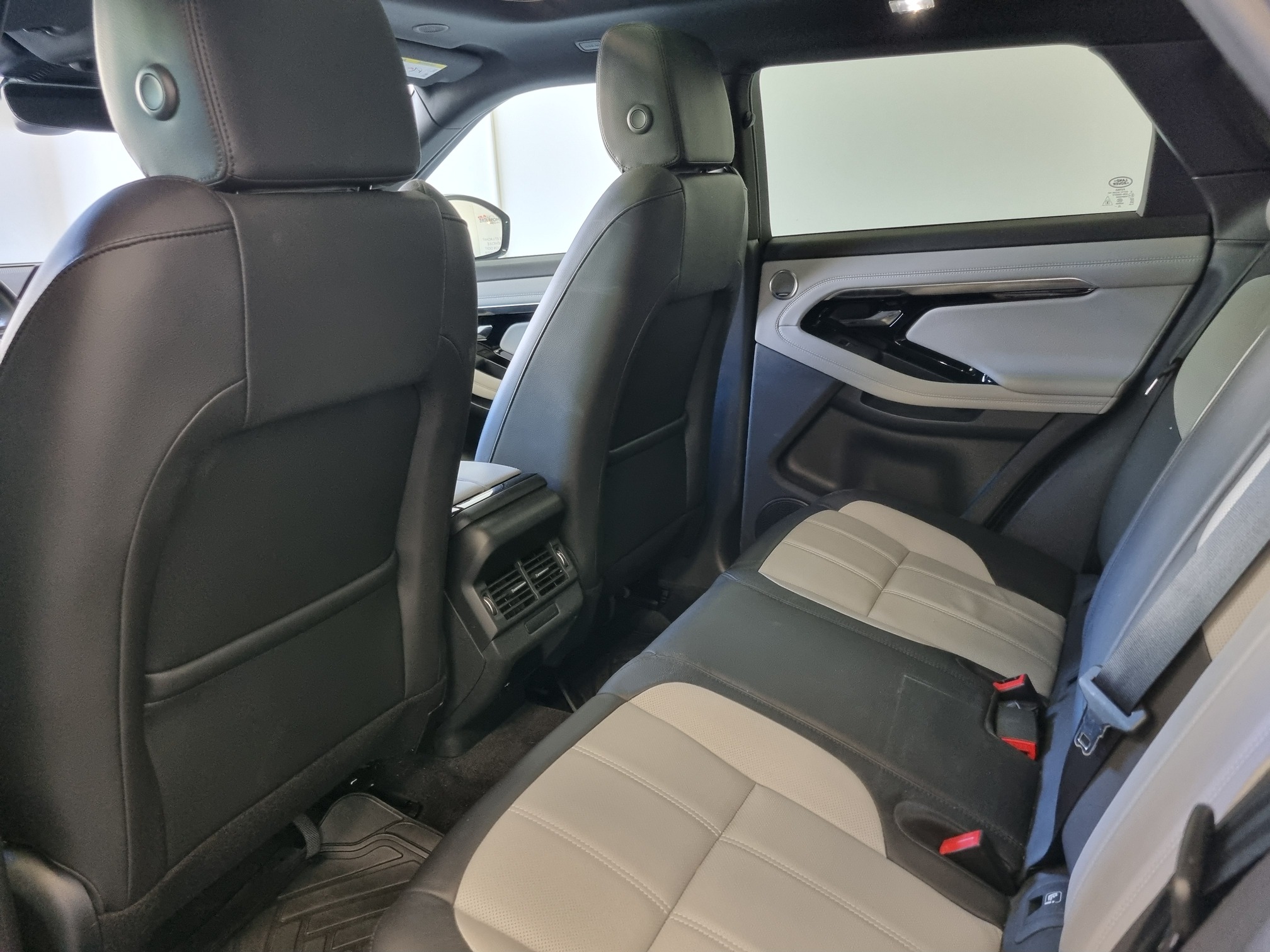 Land Rover EVOQUE — 13
