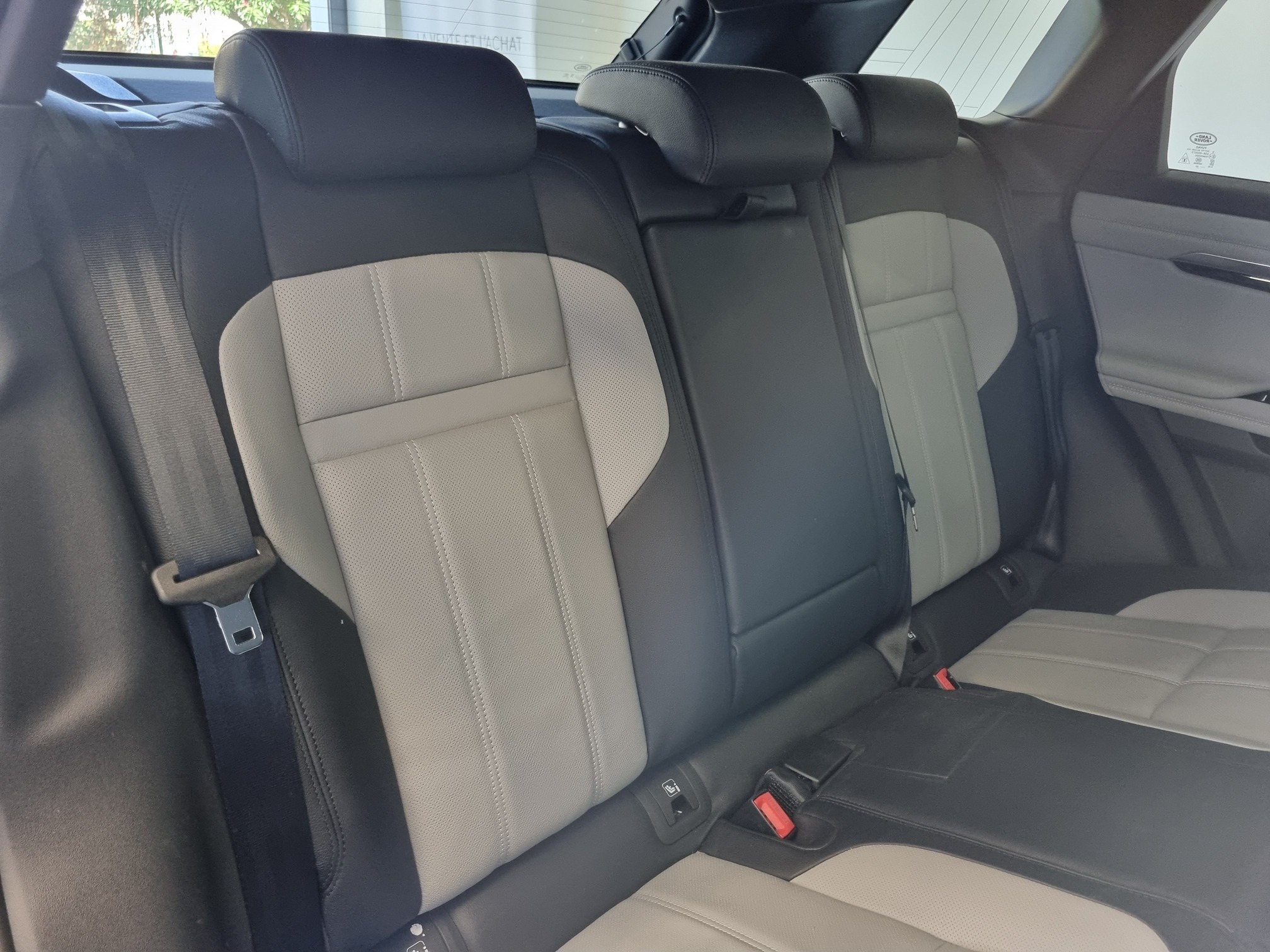 Land Rover EVOQUE — 18