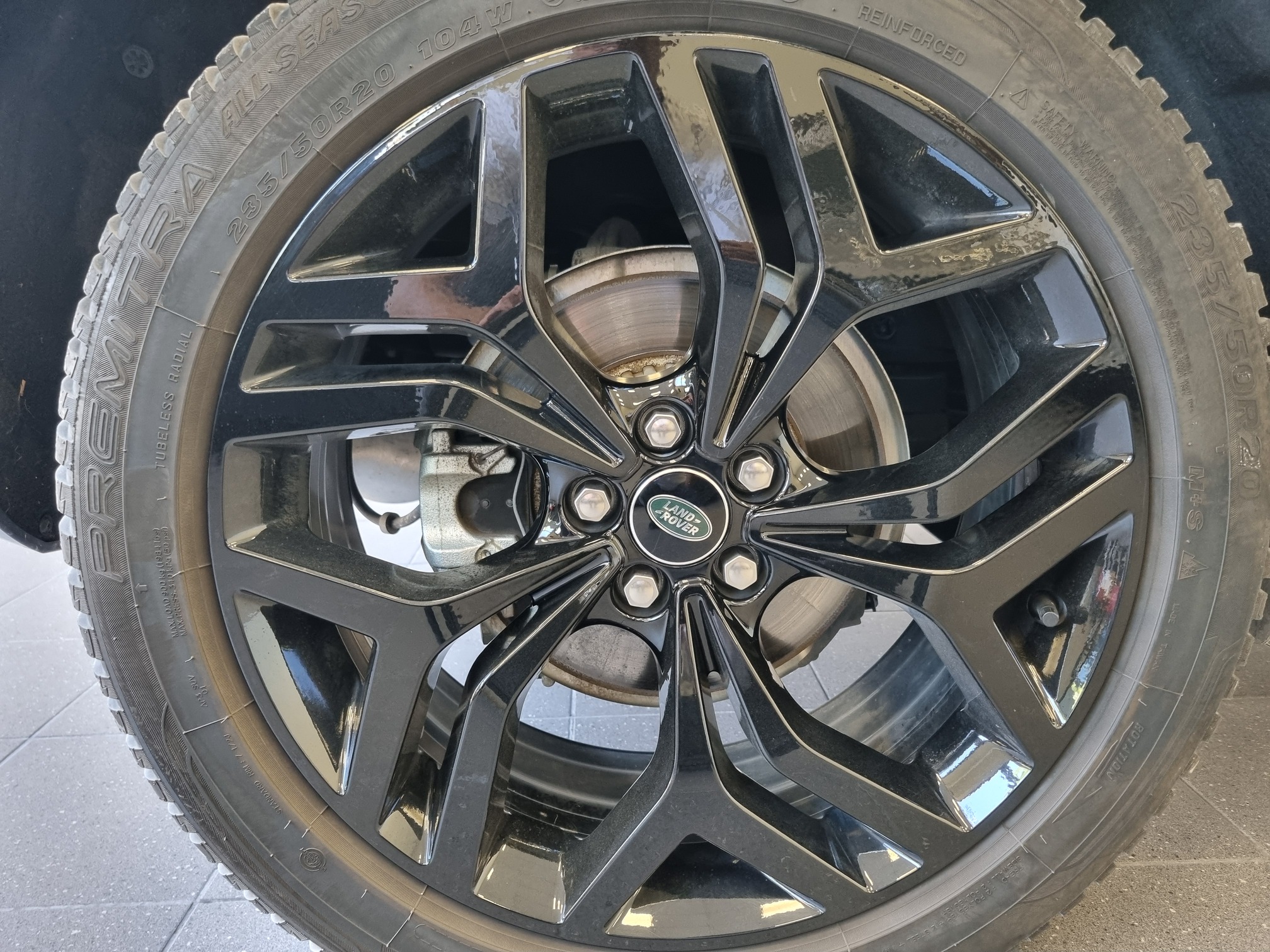 Land Rover EVOQUE — 38