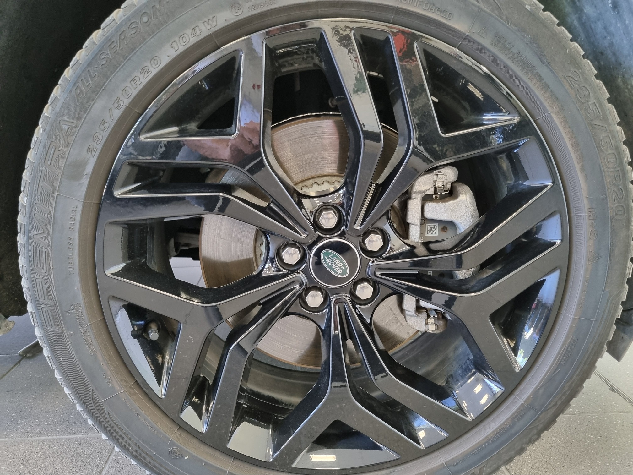 Land Rover EVOQUE — 39