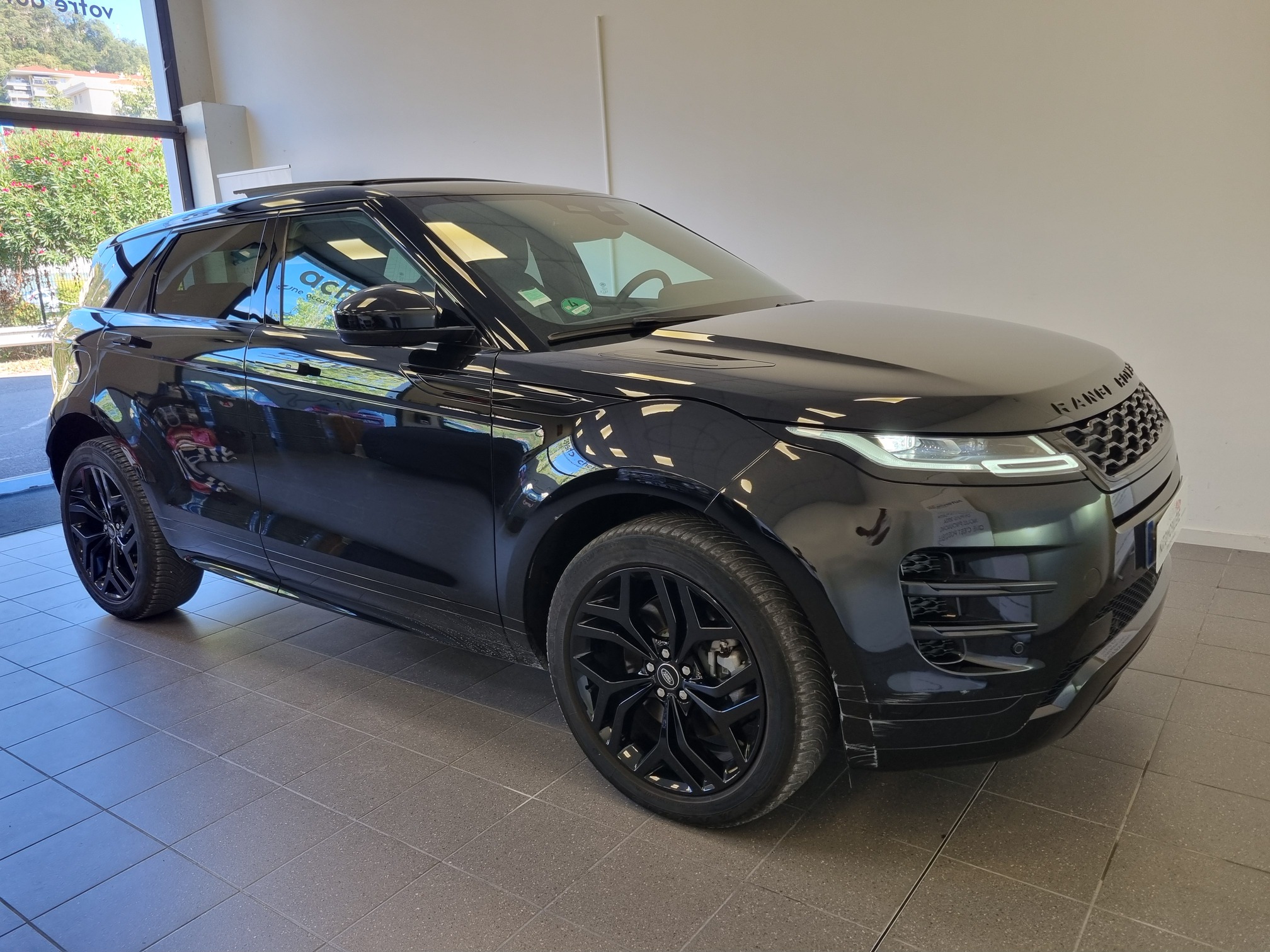 Land Rover EVOQUE — 8