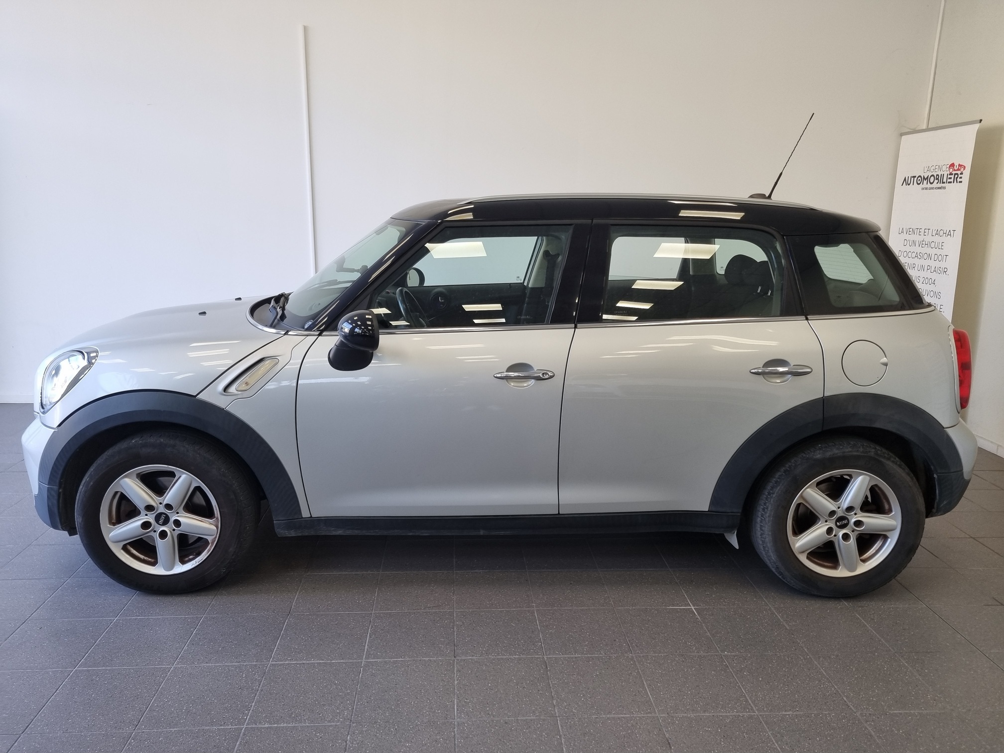 Mini Mini Countryman — 3
