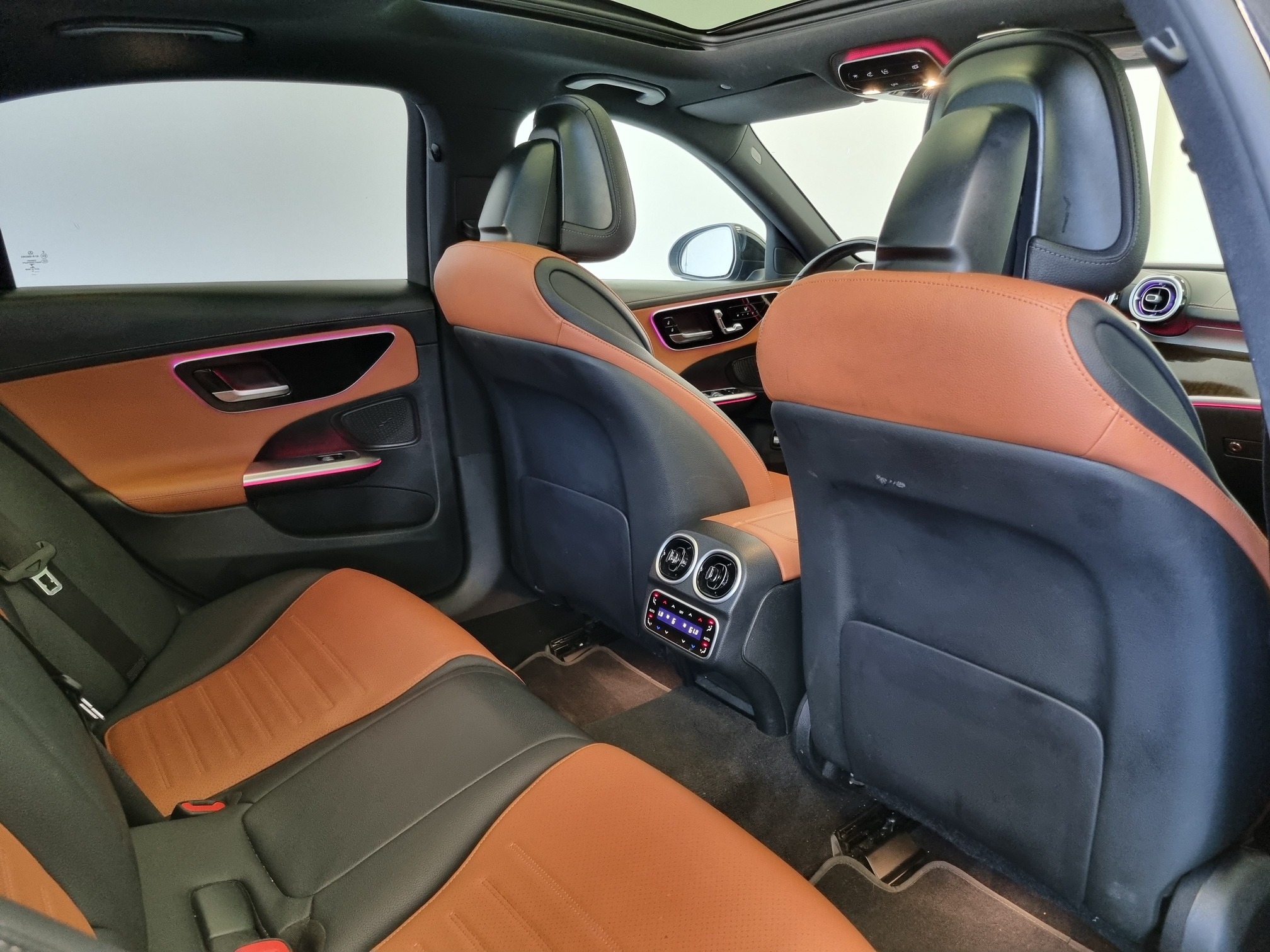 MERCEDES BENZ C 200D — 15