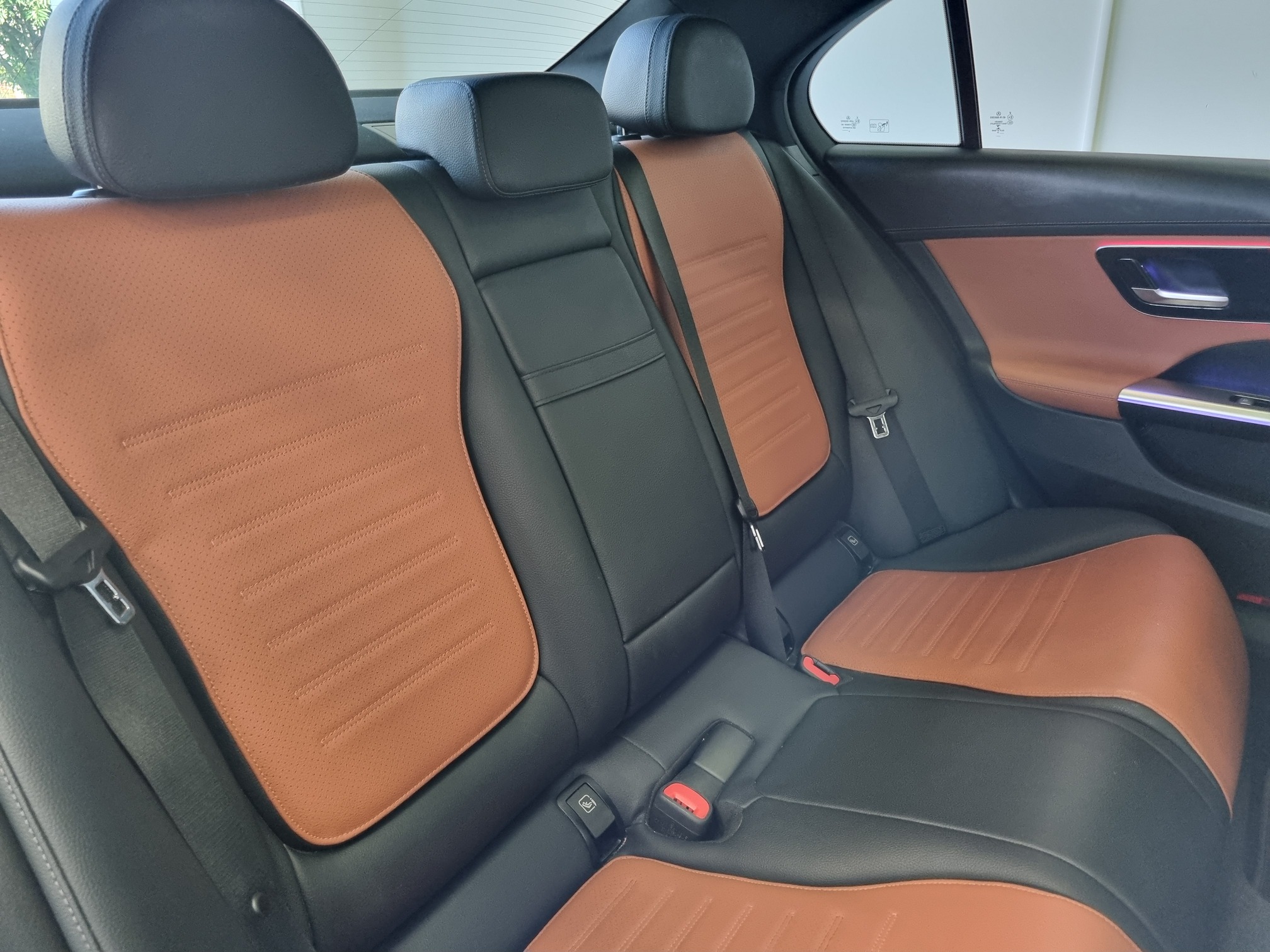 MERCEDES BENZ C 200D — 16
