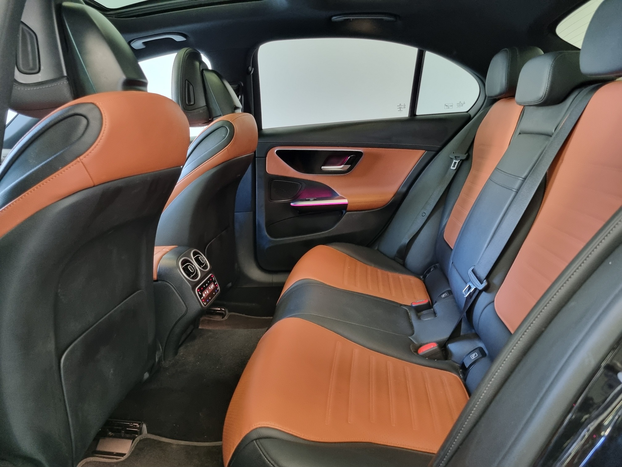 MERCEDES BENZ C 200D — 22