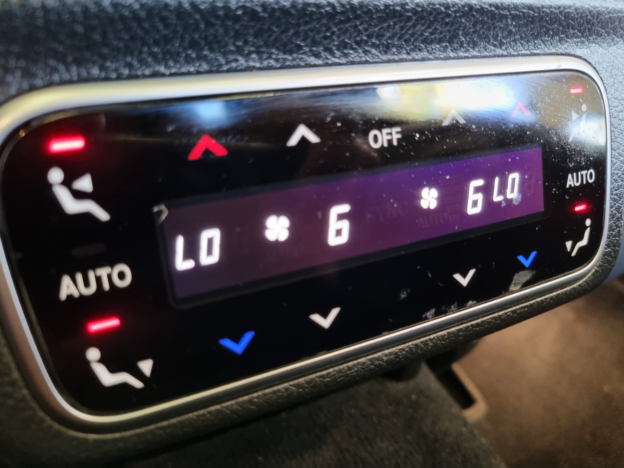 MERCEDES BENZ C 200D — 30