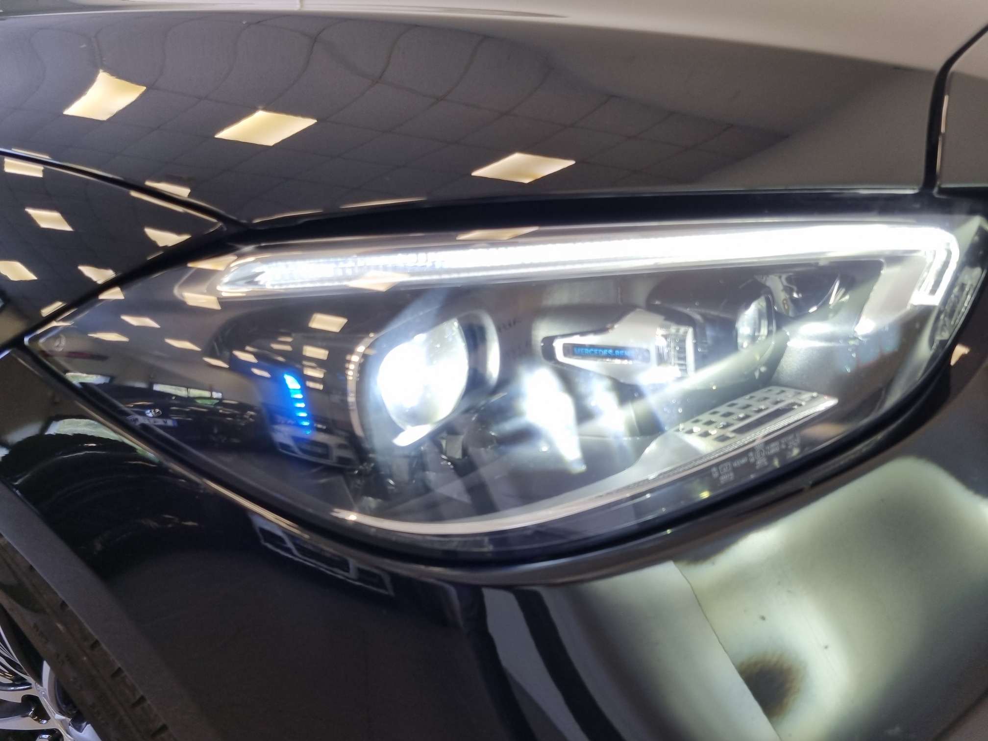MERCEDES BENZ C 200D — 47