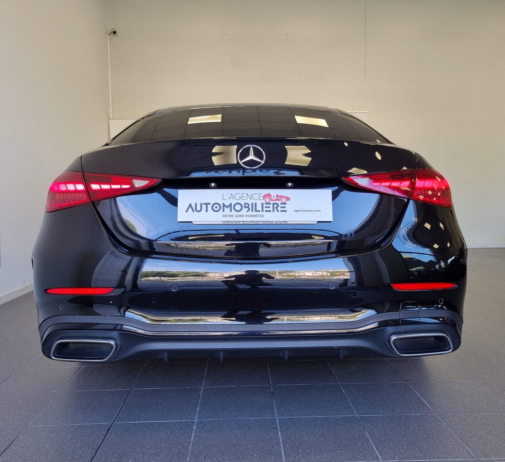 MERCEDES BENZ C 200D — 5