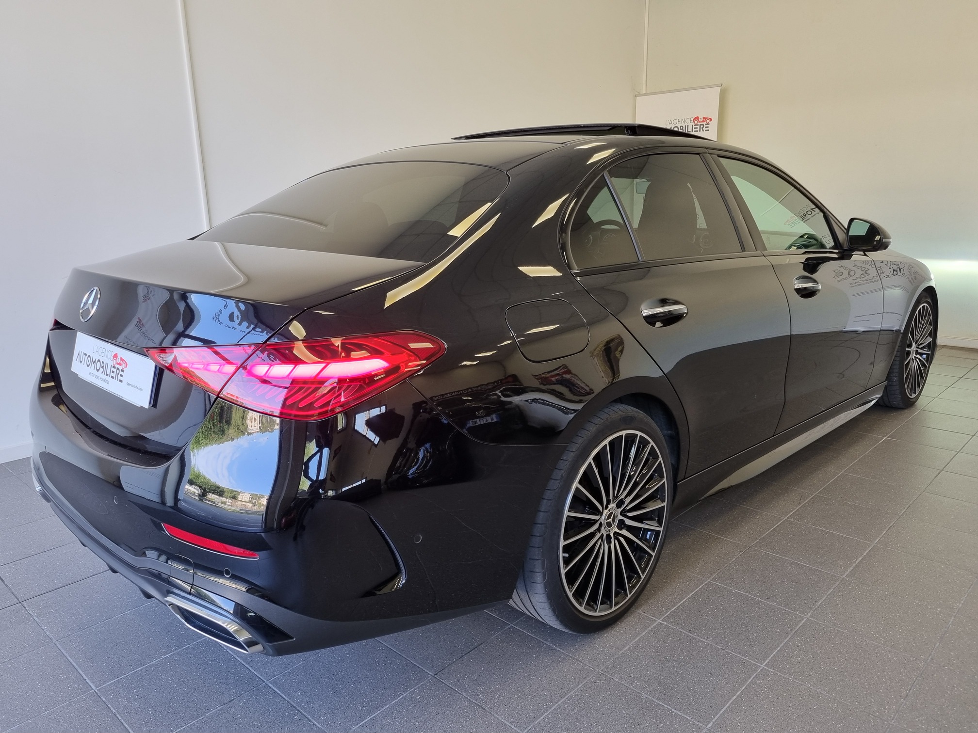 MERCEDES BENZ C 200D — 6