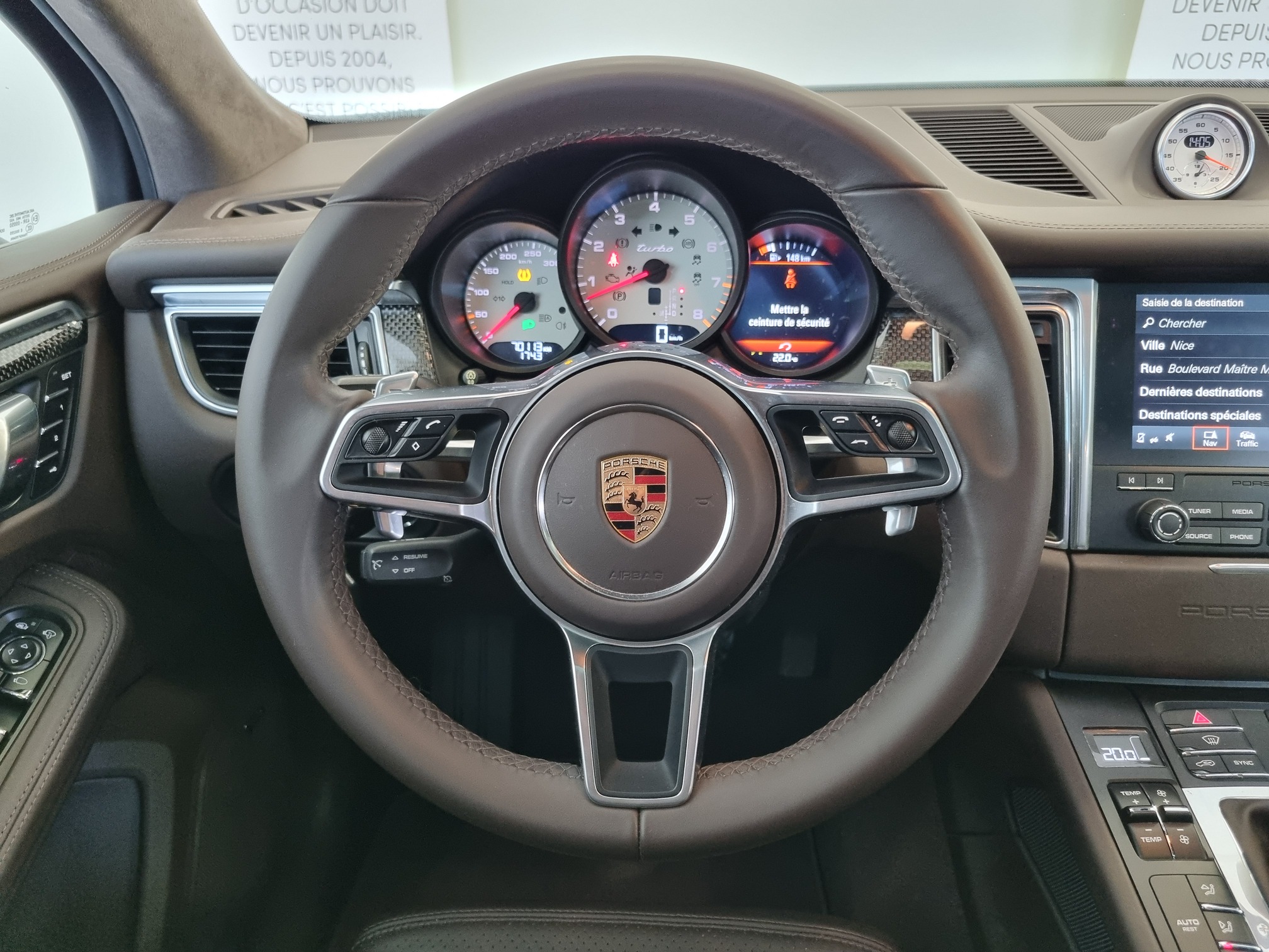 Porsche Macan — 19