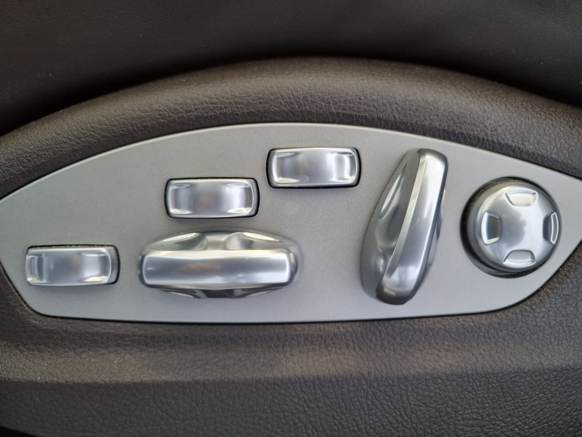 Porsche Macan — 31