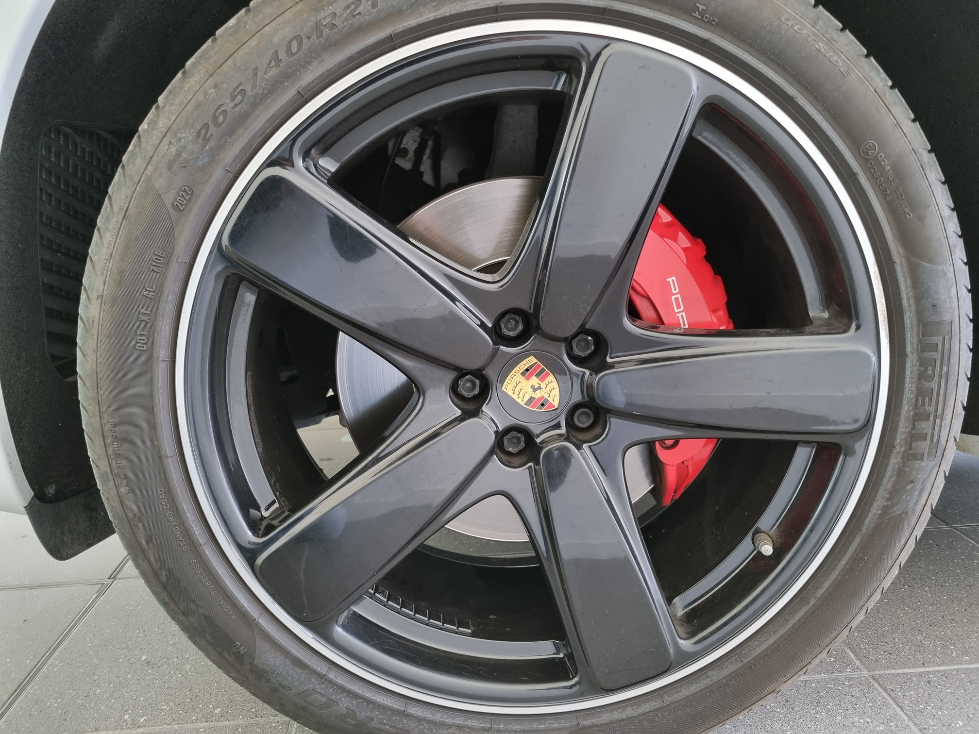 Porsche Macan — 42