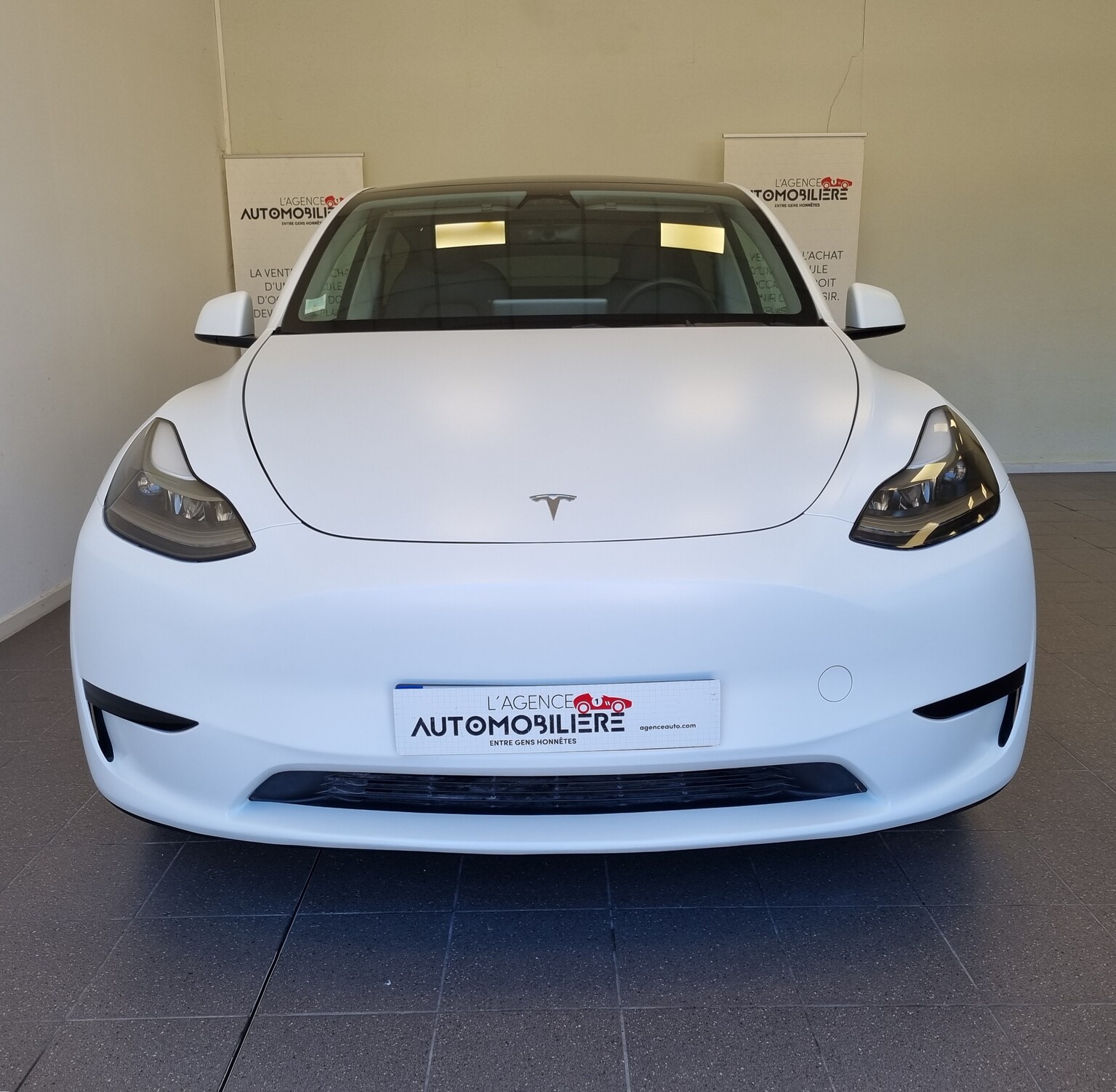 Tesla Model Y — 10