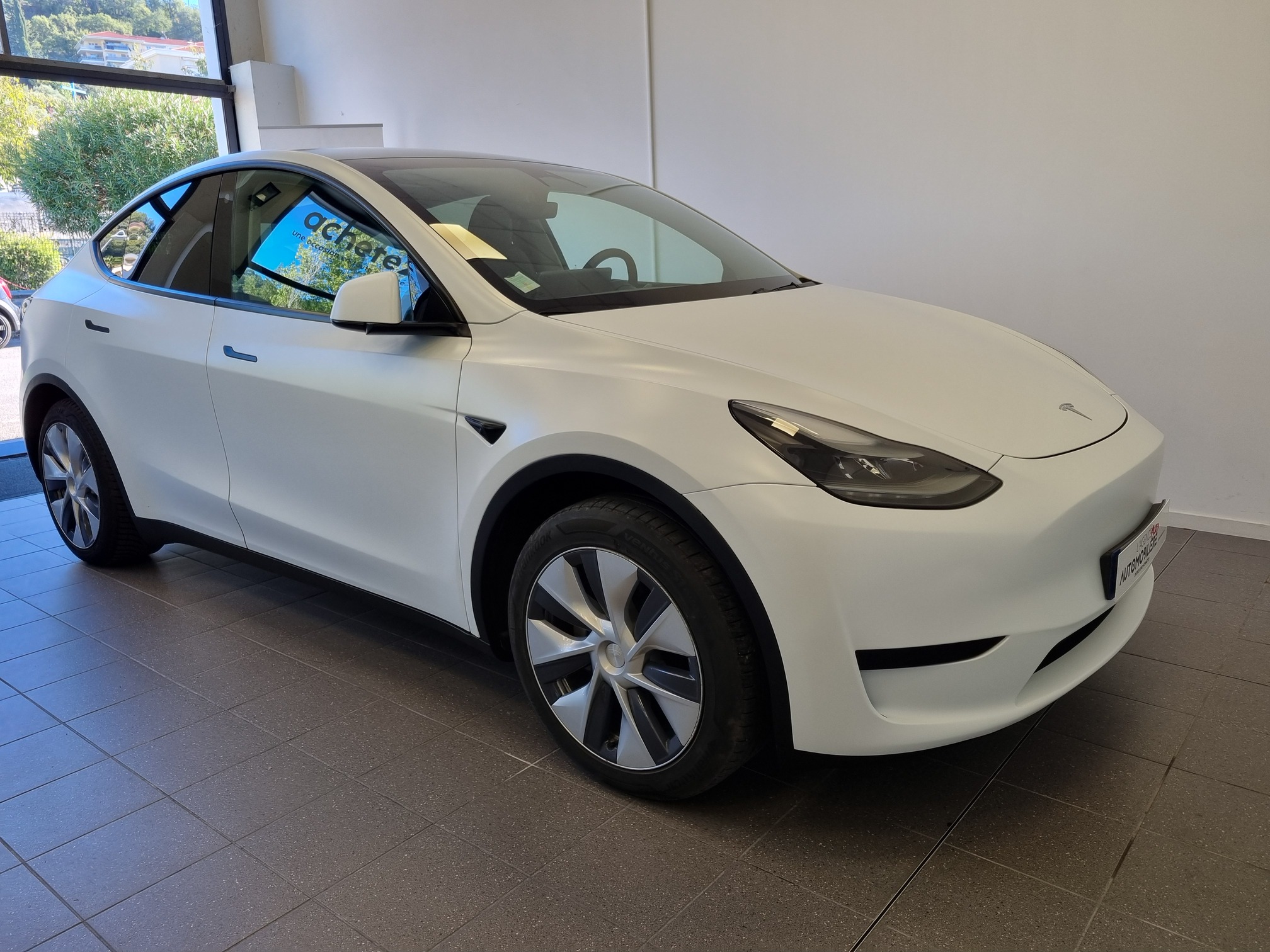 Tesla Model Y — 9