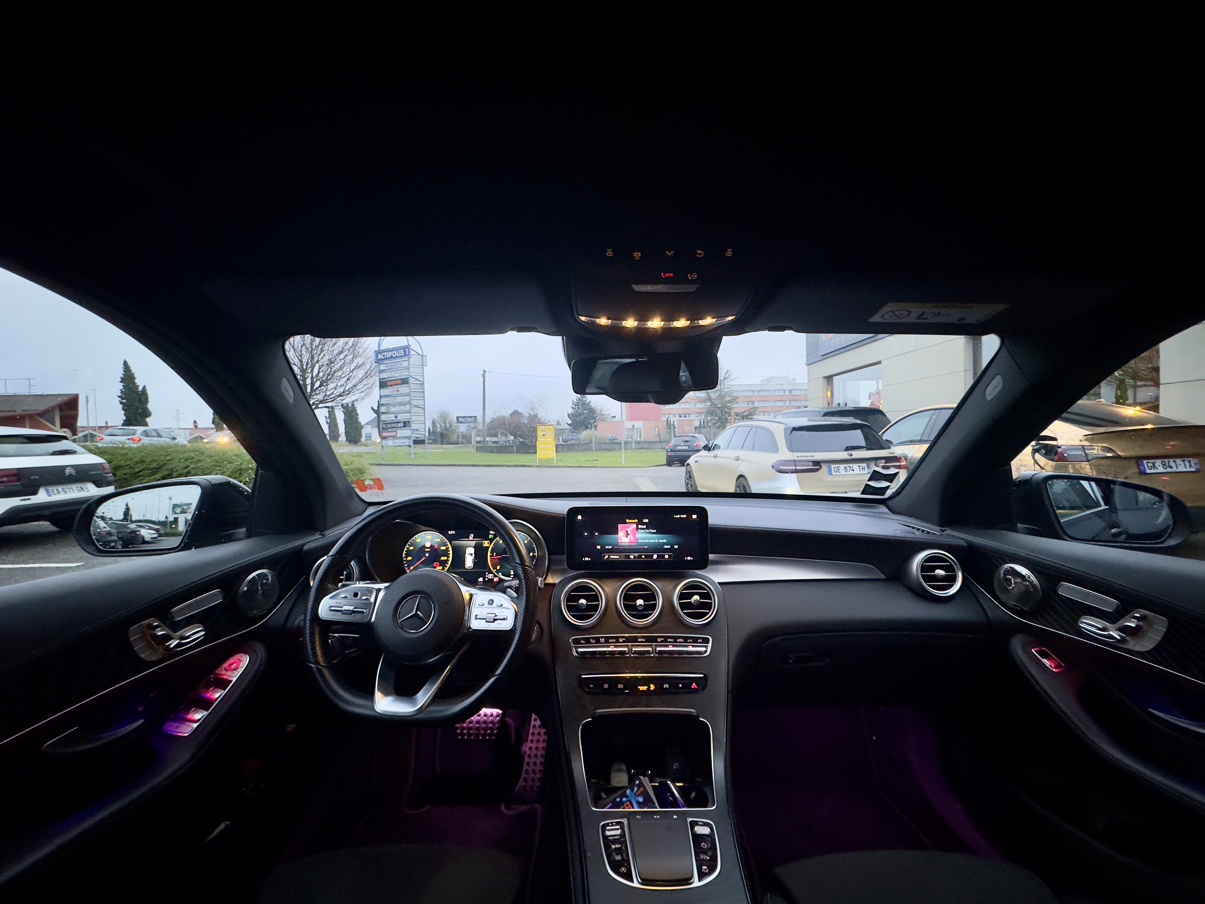 Mercedes GLC — 13