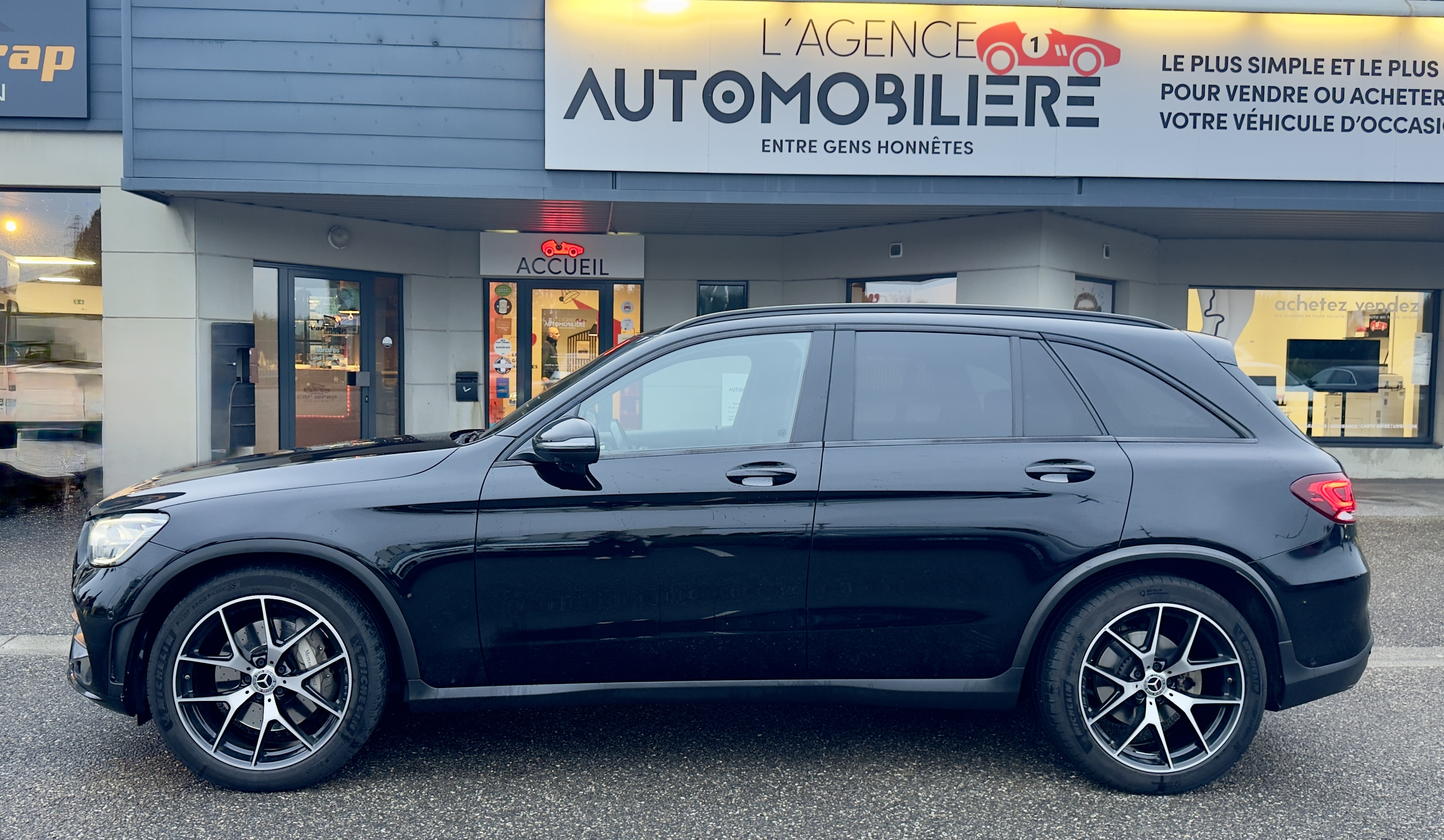 Mercedes GLC — 2