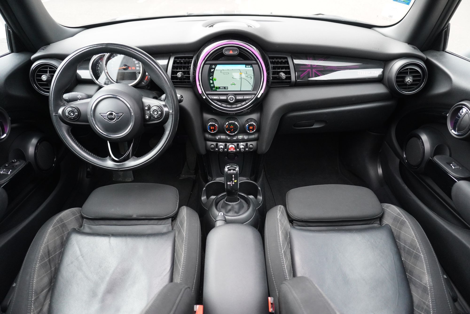 Mini Mini — 16