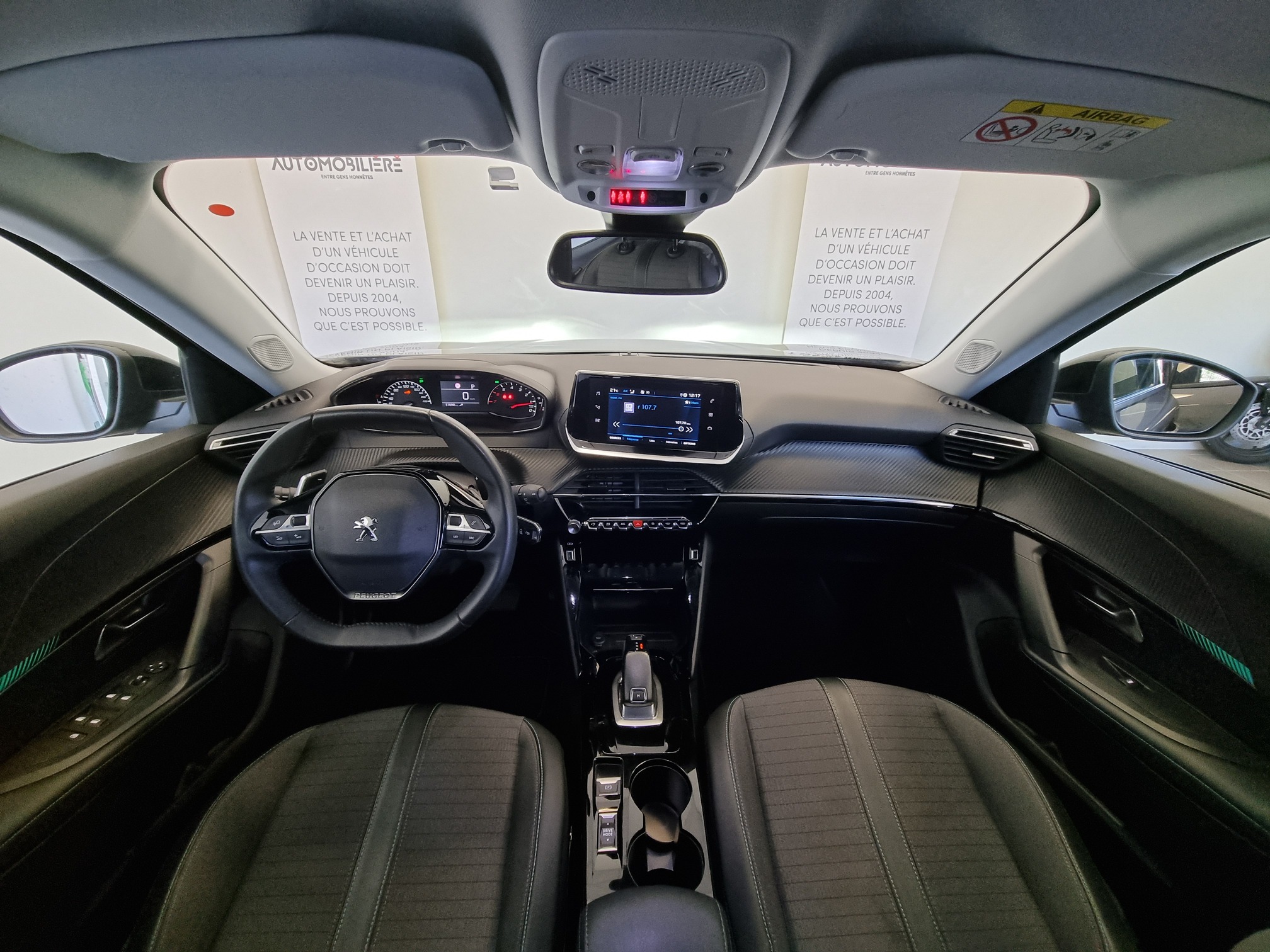 Peugeot 2008 — 24
