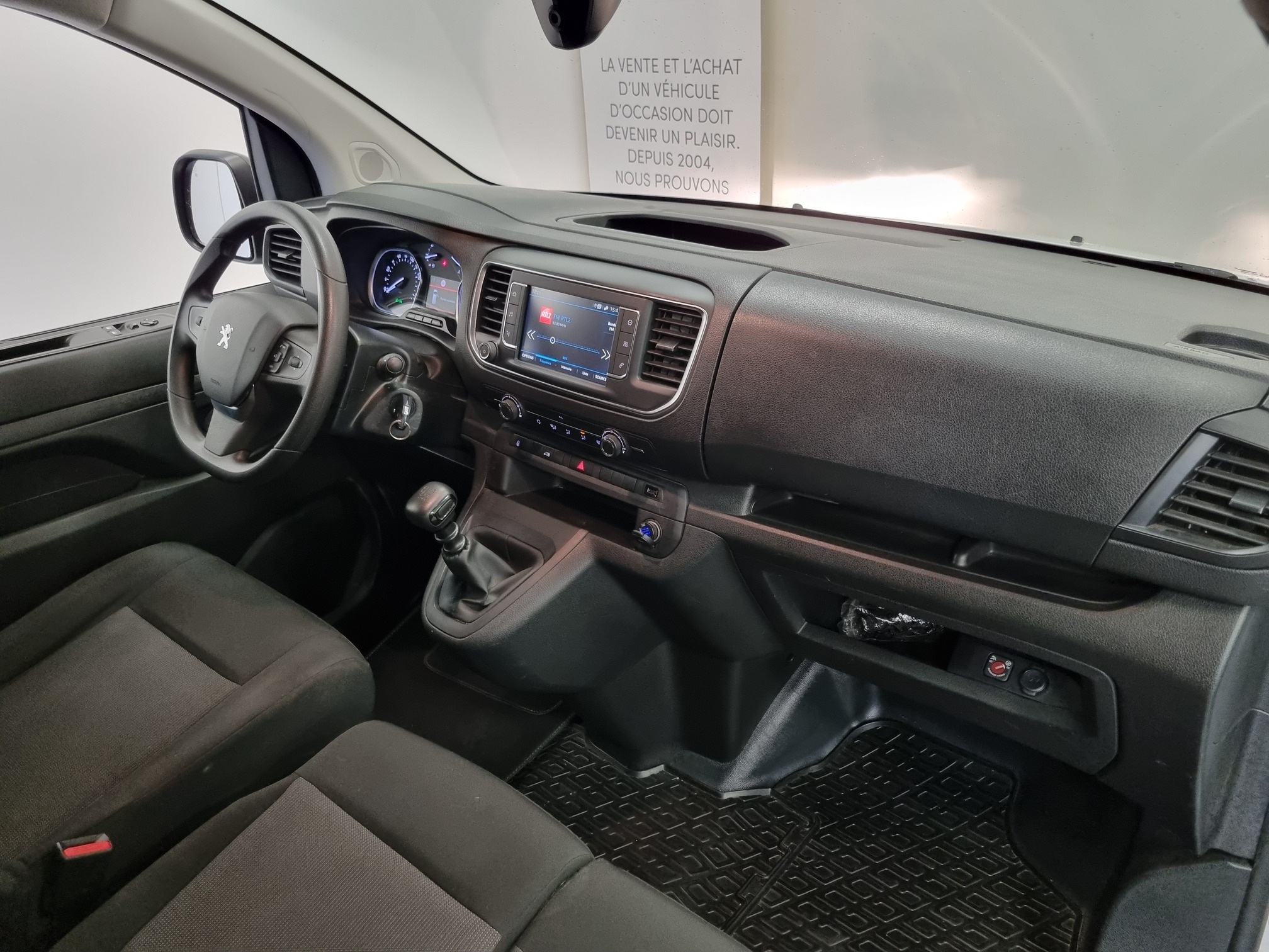 Peugeot EXPERT III — 15
