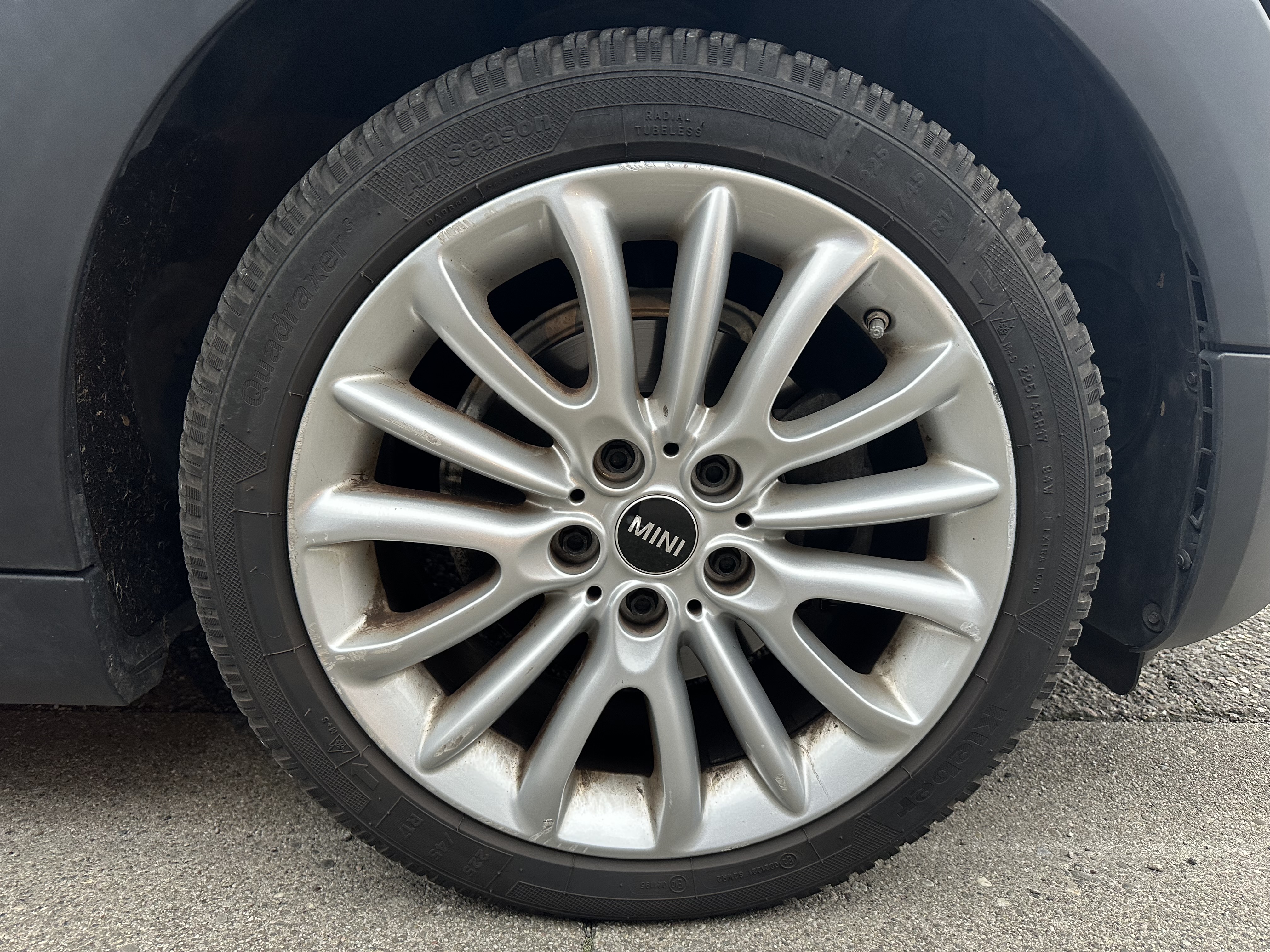 Mini Clubman — 14