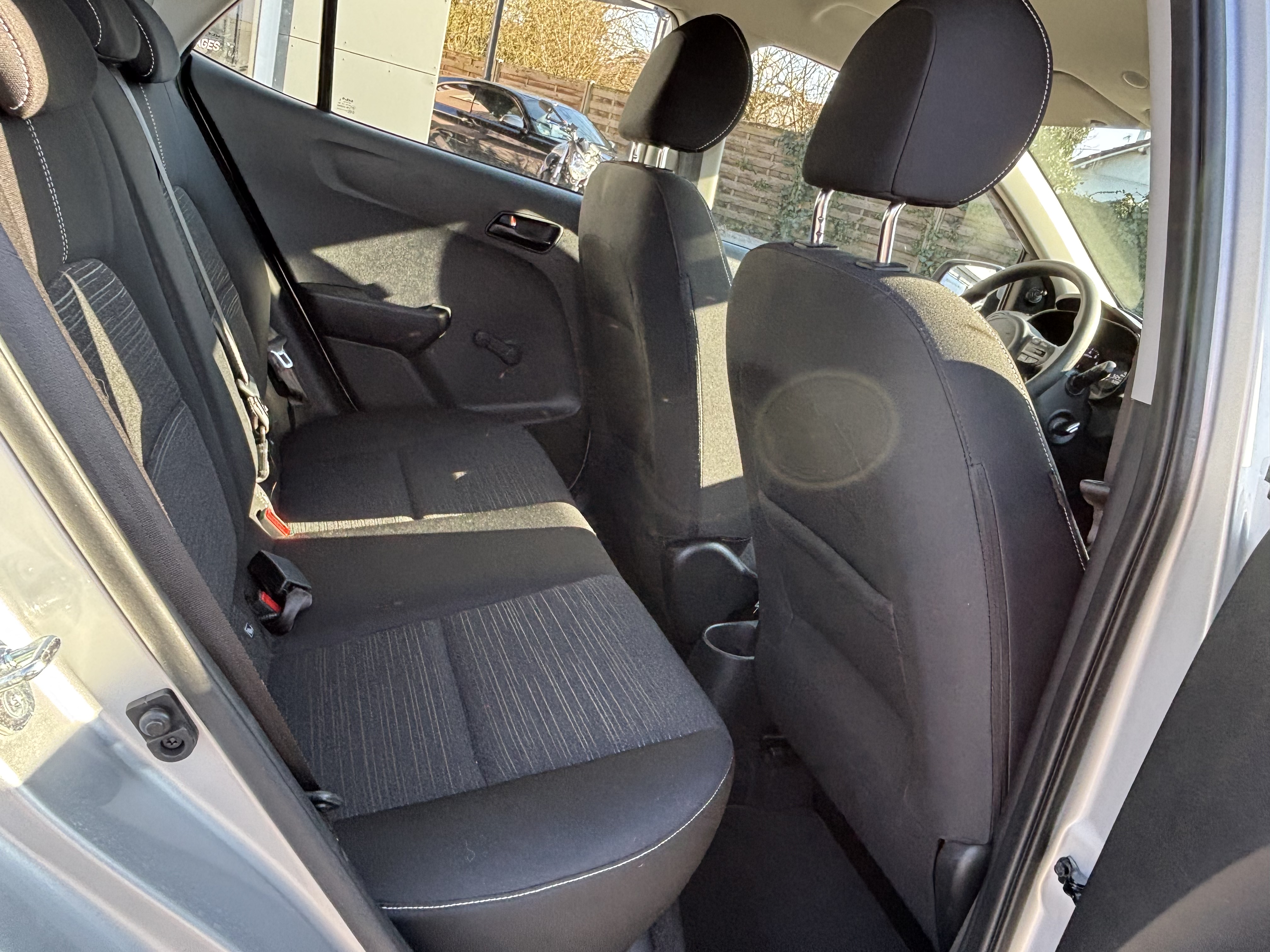 Kia Picanto — 16