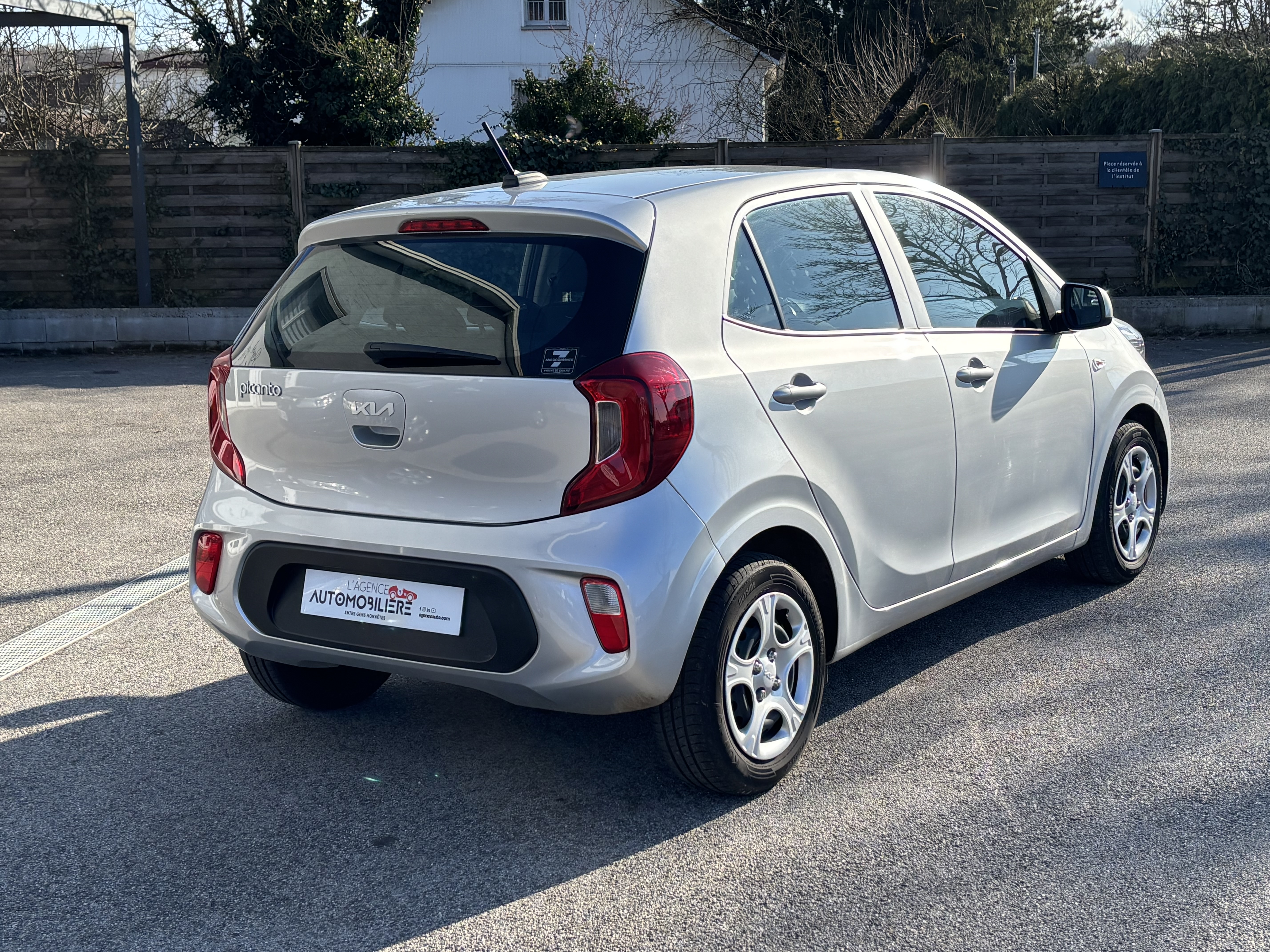 Kia Picanto — 8