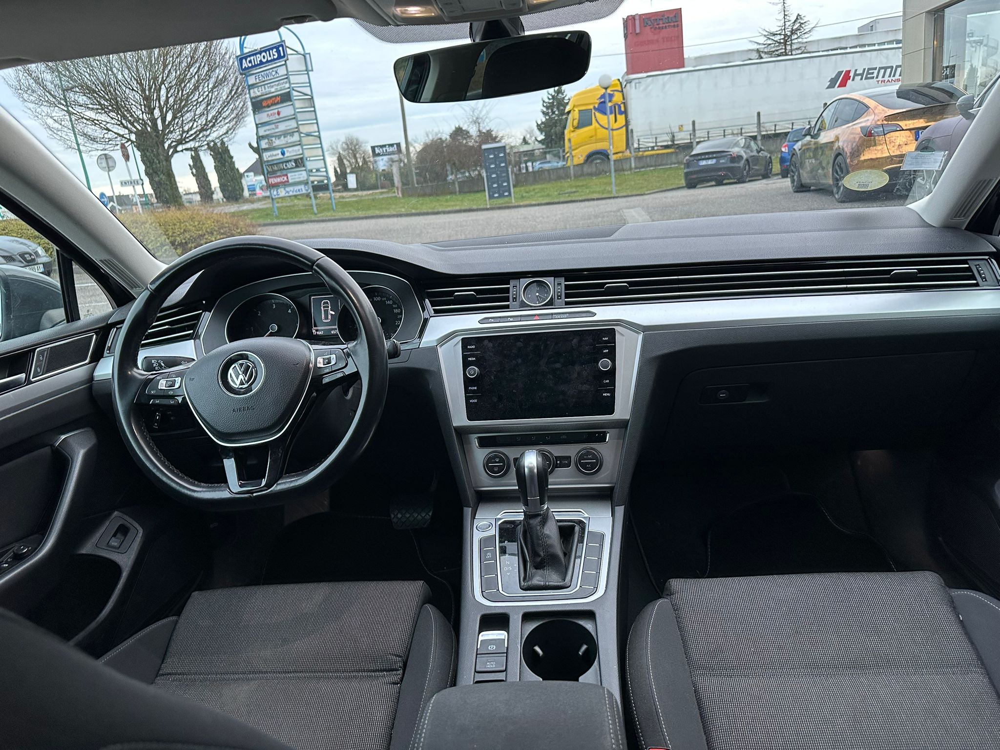 Volkswagen Passat — 13