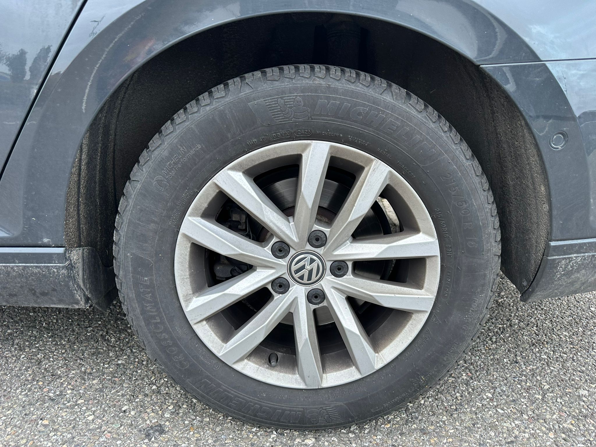 Volkswagen Passat — 14