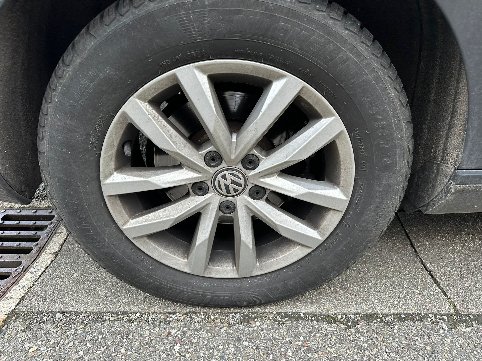 Volkswagen Passat — 16