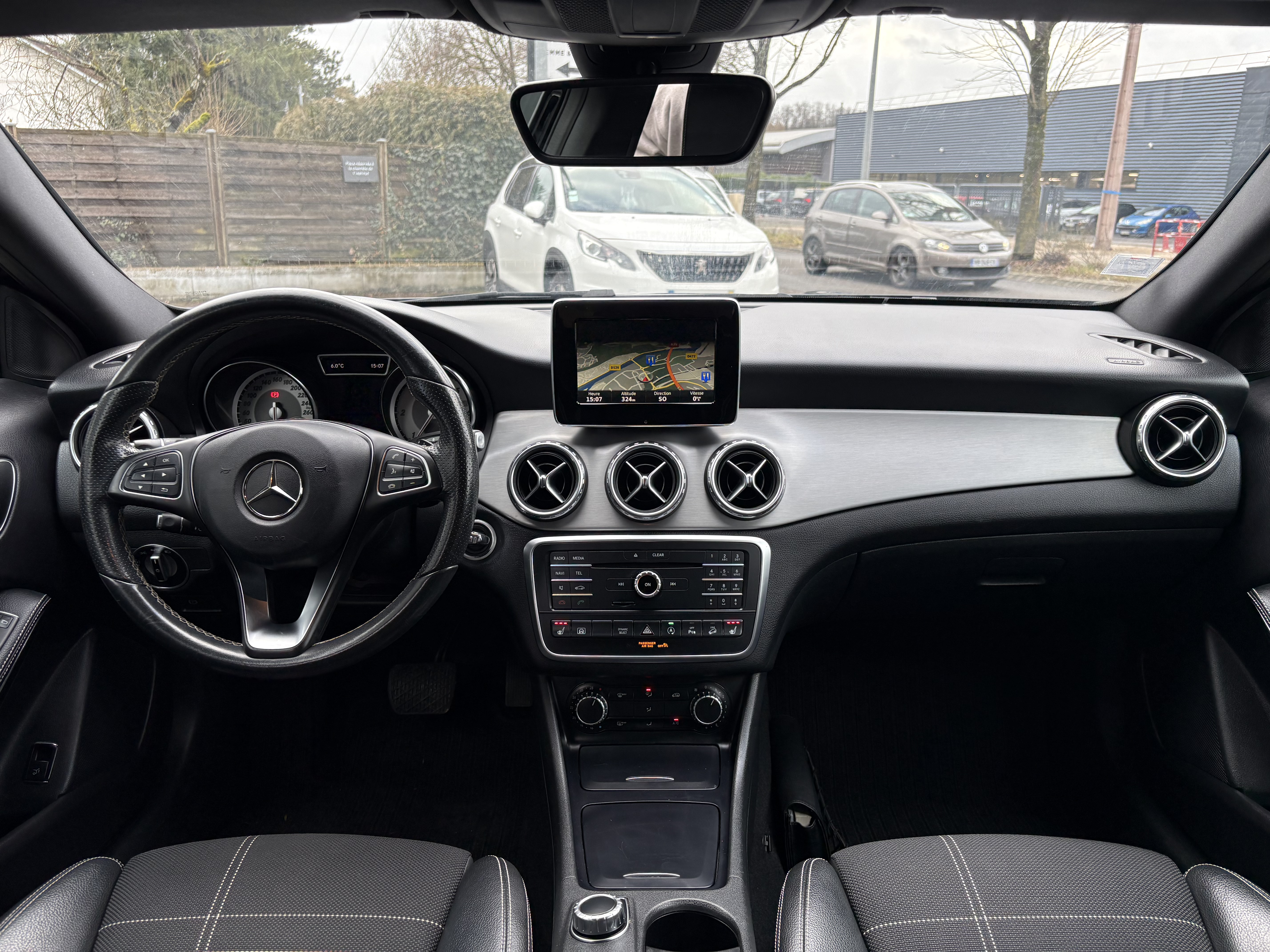 Mercedes GLA — 11