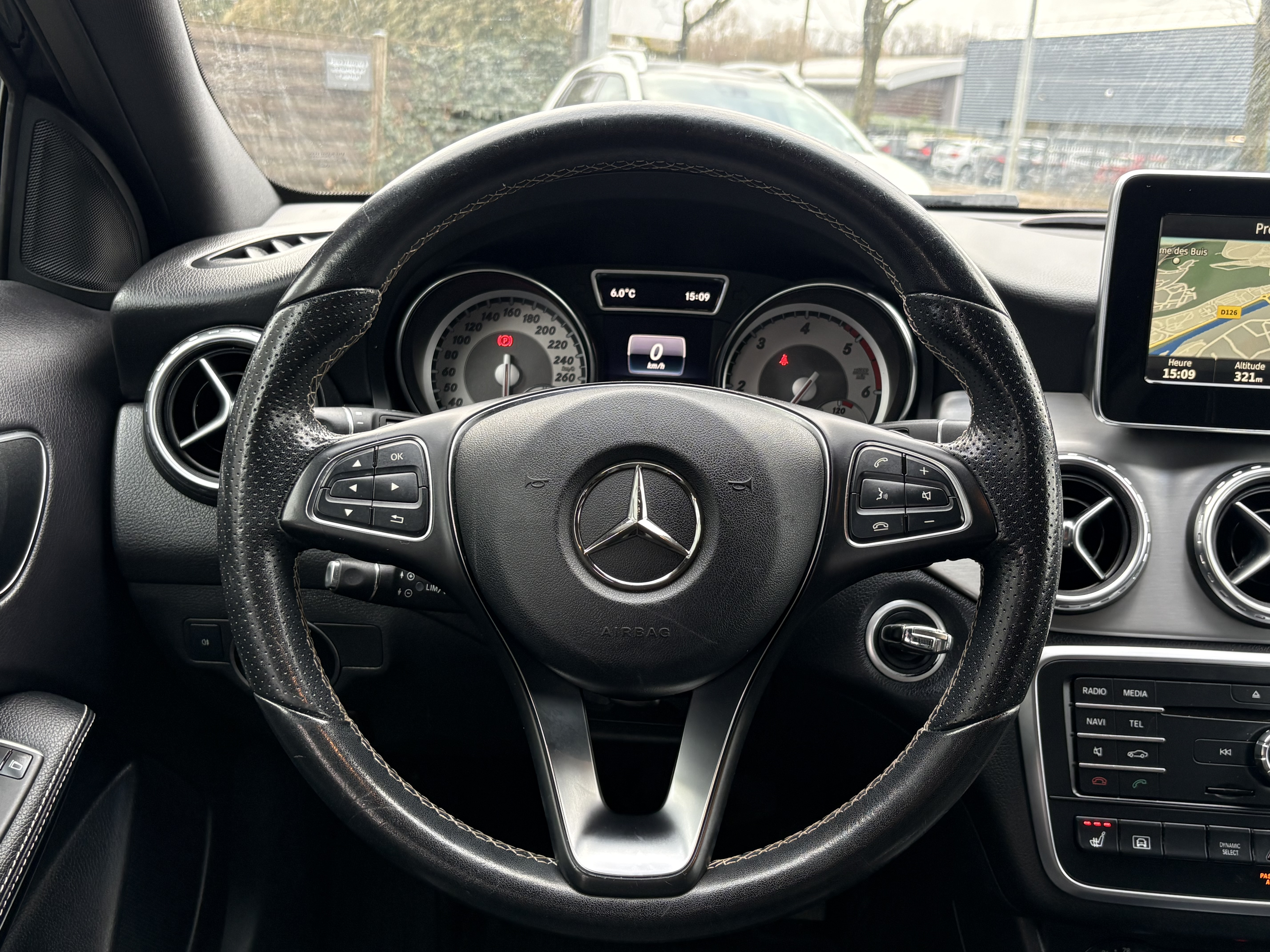 Mercedes GLA — 26