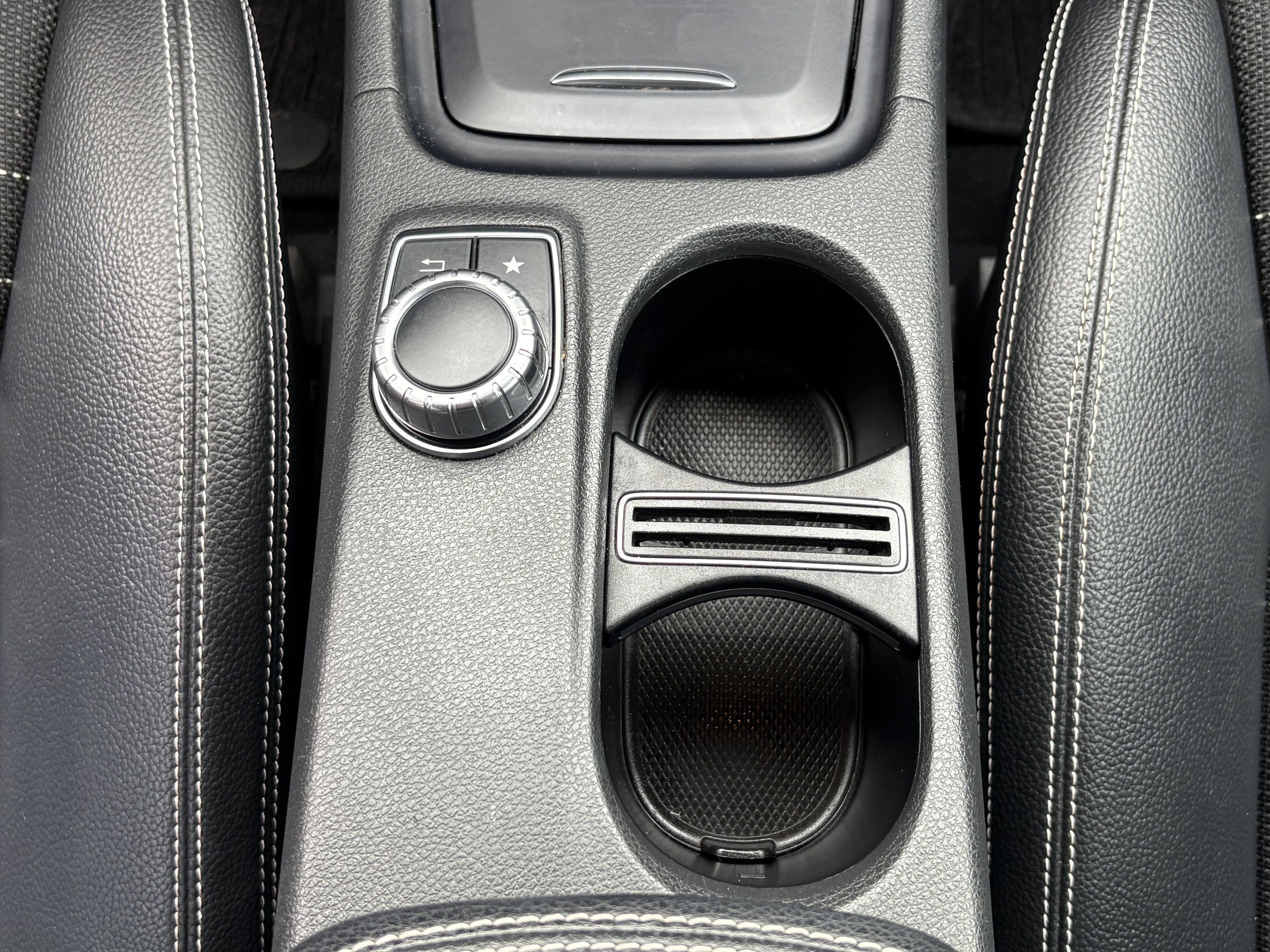 Mercedes GLA — 33