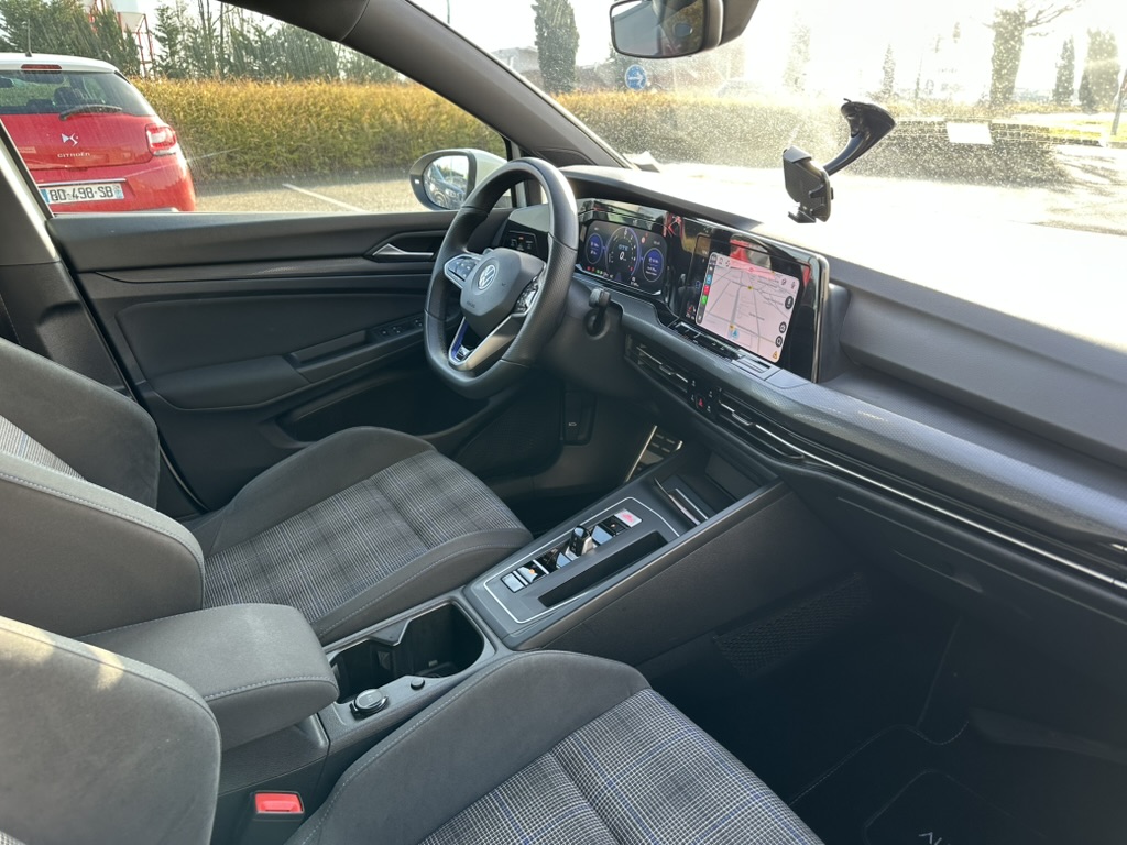 Volkswagen Golf — 12